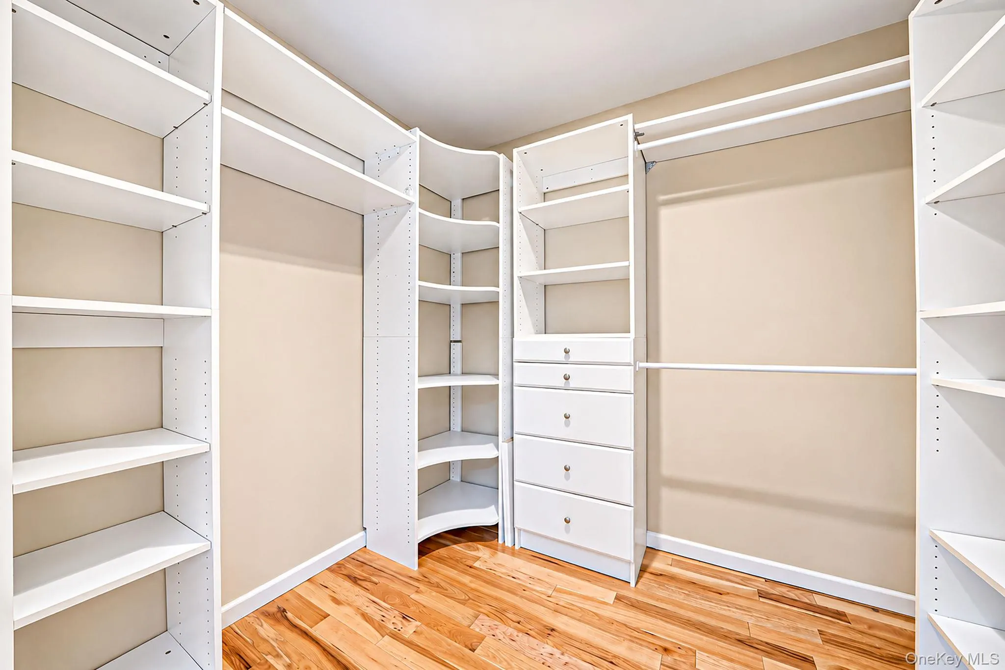 306 Liberty Avenue, Brookhaven, NY, 3 Bedrooms Bedrooms, 12 Rooms Rooms,3 BathroomsBathrooms,Residential,For Rent,Liberty,0,1050382 306 Liberty Avenue, Brookhaven, NY, 3 Bedrooms Bedrooms, 12 Rooms Rooms,3 BathroomsBathrooms,Residential,For Rent,Liberty,0,1050382