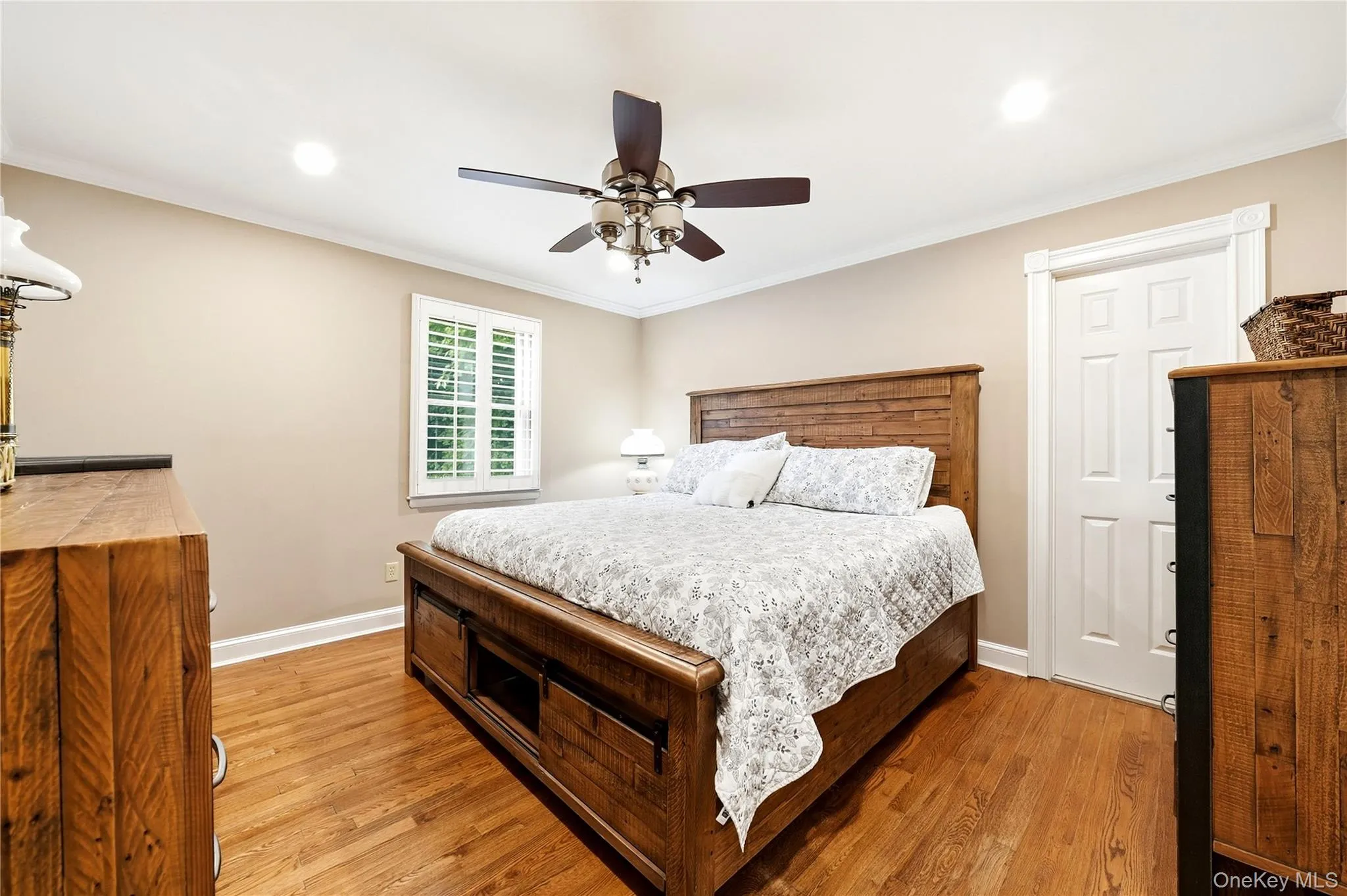 2 Baltic Place, Babylon, NY, 3 Bedrooms Bedrooms, 8 Rooms Rooms,2 BathroomsBathrooms,Residential,For Rent,Baltic,0,1050387 2 Baltic Place, Babylon, NY, 3 Bedrooms Bedrooms, 8 Rooms Rooms,2 BathroomsBathrooms,Residential,For Rent,Baltic,0,1050387