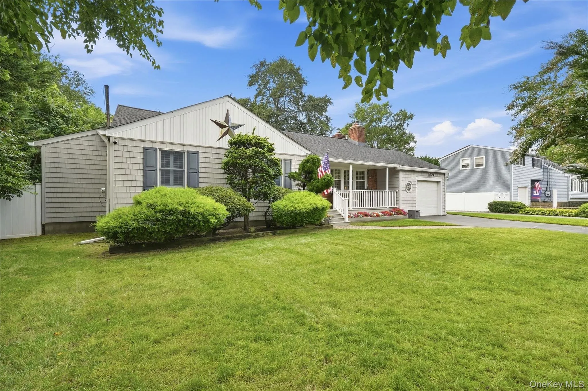 2 Baltic Place, Babylon, NY, 3 Bedrooms Bedrooms, 8 Rooms Rooms,2 BathroomsBathrooms,Residential,For Rent,Baltic,0,1050387 2 Baltic Place, Babylon, NY, 3 Bedrooms Bedrooms, 8 Rooms Rooms,2 BathroomsBathrooms,Residential,For Rent,Baltic,0,1050387