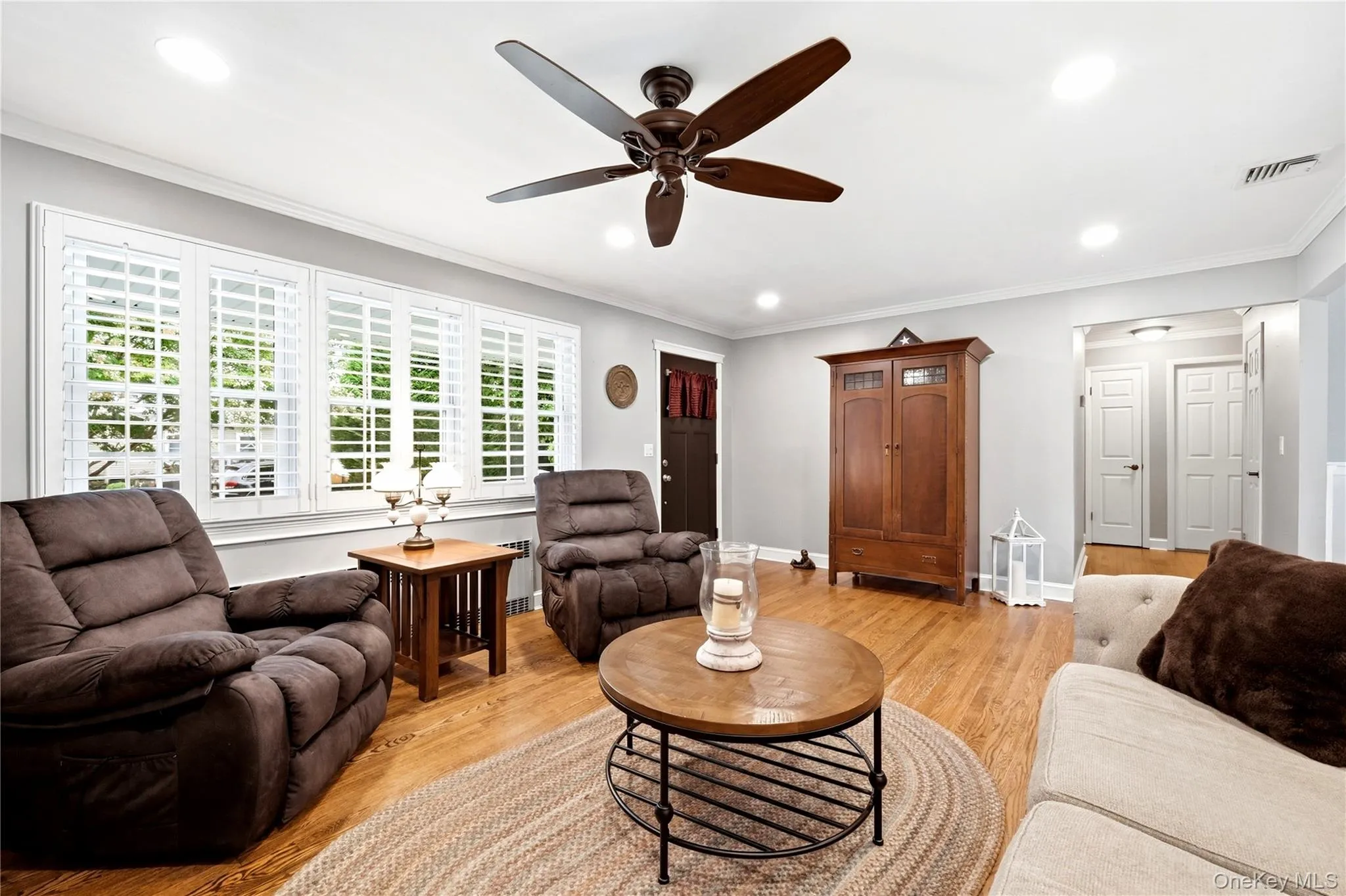 2 Baltic Place, Babylon, NY, 3 Bedrooms Bedrooms, 8 Rooms Rooms,2 BathroomsBathrooms,Residential,For Rent,Baltic,0,1050387 2 Baltic Place, Babylon, NY, 3 Bedrooms Bedrooms, 8 Rooms Rooms,2 BathroomsBathrooms,Residential,For Rent,Baltic,0,1050387