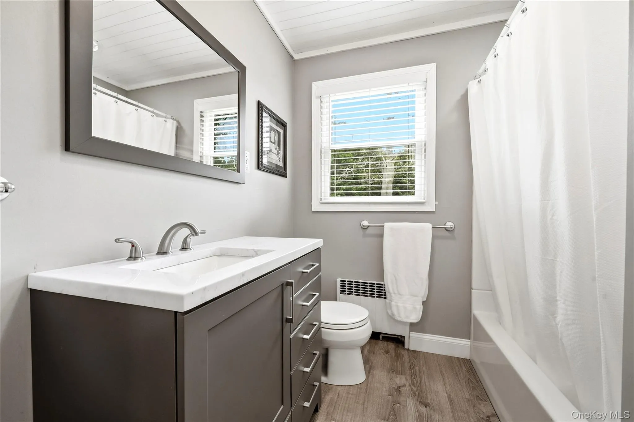 2 Baltic Place, Babylon, NY, 3 Bedrooms Bedrooms, 8 Rooms Rooms,2 BathroomsBathrooms,Residential,For Rent,Baltic,0,1050387 2 Baltic Place, Babylon, NY, 3 Bedrooms Bedrooms, 8 Rooms Rooms,2 BathroomsBathrooms,Residential,For Rent,Baltic,0,1050387