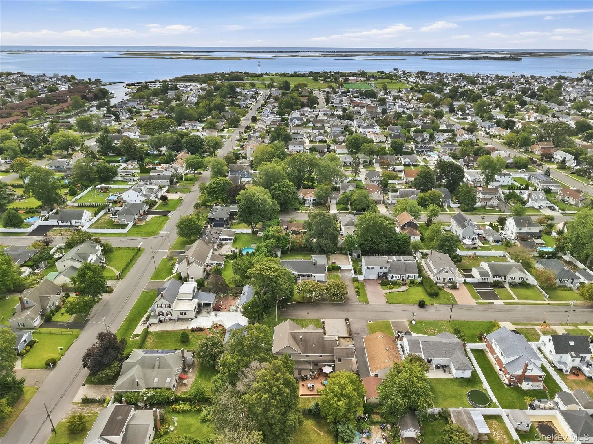 2 Baltic Place, Babylon, NY, 3 Bedrooms Bedrooms, 8 Rooms Rooms,2 BathroomsBathrooms,Residential,For Rent,Baltic,0,1050387 2 Baltic Place, Babylon, NY, 3 Bedrooms Bedrooms, 8 Rooms Rooms,2 BathroomsBathrooms,Residential,For Rent,Baltic,0,1050387