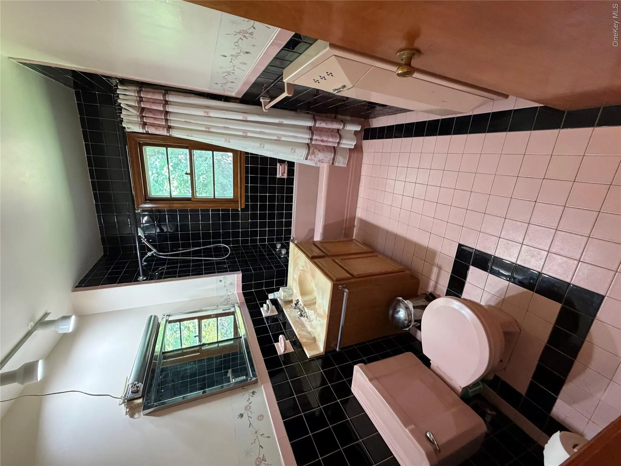 20 Hutchinson Road, Kent, NY, 3 Bedrooms Bedrooms, 7 Rooms Rooms,2 BathroomsBathrooms,Residential,For Rent,Hutchinson,0,1050388 20 Hutchinson Road, Kent, NY, 3 Bedrooms Bedrooms, 7 Rooms Rooms,2 BathroomsBathrooms,Residential,For Rent,Hutchinson,0,1050388