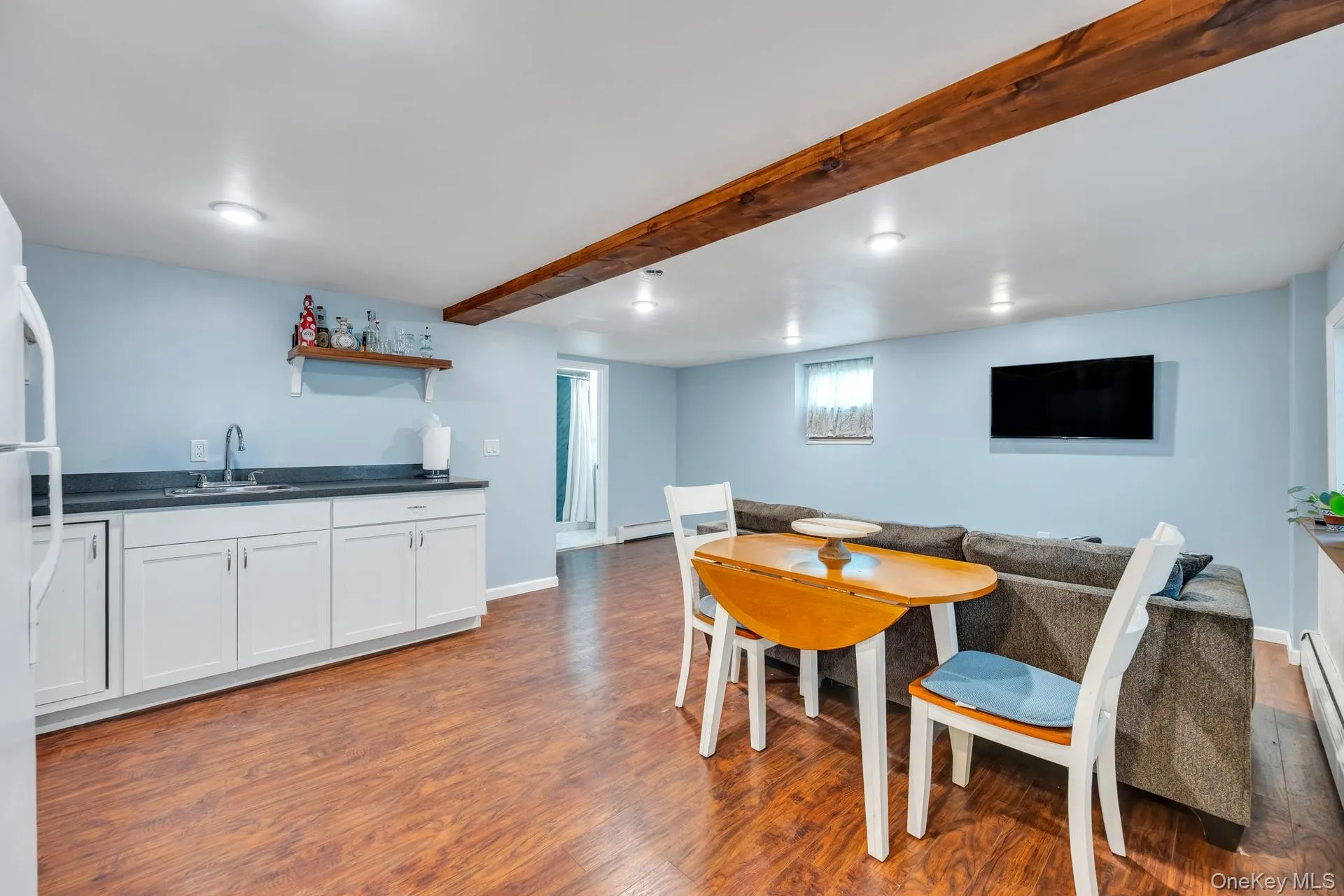 93 Midwood Avenue, Smithtown, NY, 4 Bedrooms Bedrooms, 8 Rooms Rooms,3 BathroomsBathrooms,Residential,For Rent,Midwood,0,1050390 93 Midwood Avenue, Smithtown, NY, 4 Bedrooms Bedrooms, 8 Rooms Rooms,3 BathroomsBathrooms,Residential,For Rent,Midwood,0,1050390