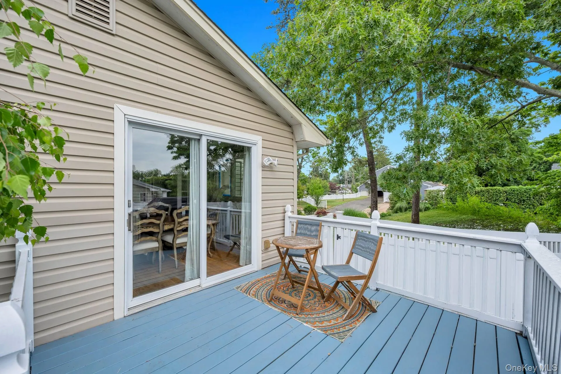 93 Midwood Avenue, Smithtown, NY, 4 Bedrooms Bedrooms, 8 Rooms Rooms,3 BathroomsBathrooms,Residential,For Rent,Midwood,0,1050390 93 Midwood Avenue, Smithtown, NY, 4 Bedrooms Bedrooms, 8 Rooms Rooms,3 BathroomsBathrooms,Residential,For Rent,Midwood,0,1050390