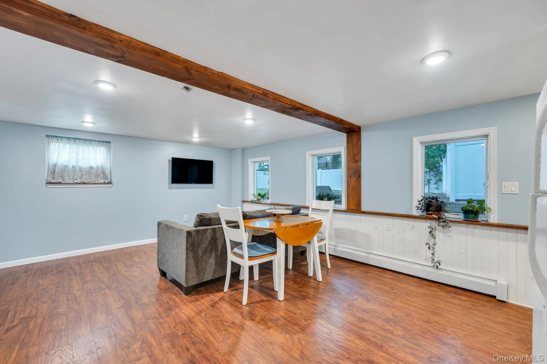 93 Midwood Avenue, Smithtown, NY, 4 Bedrooms Bedrooms, 8 Rooms Rooms,3 BathroomsBathrooms,Residential,For Rent,Midwood,0,1050390 93 Midwood Avenue, Smithtown, NY, 4 Bedrooms Bedrooms, 8 Rooms Rooms,3 BathroomsBathrooms,Residential,For Rent,Midwood,0,1050390