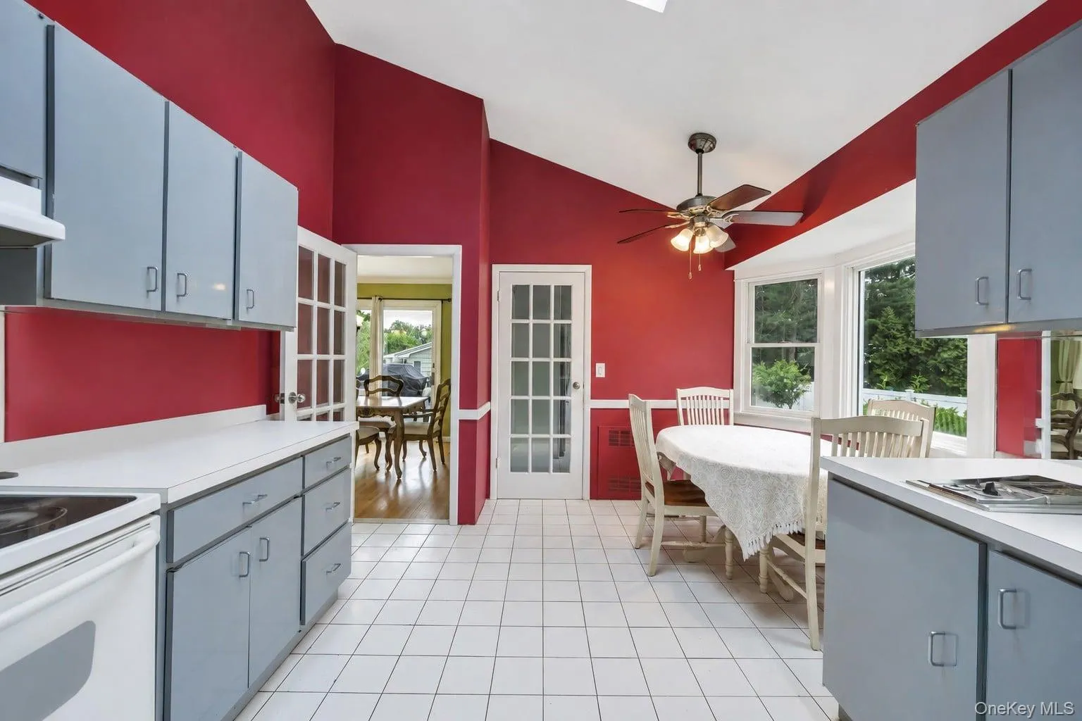 93 Midwood Avenue, Smithtown, NY, 4 Bedrooms Bedrooms, 8 Rooms Rooms,3 BathroomsBathrooms,Residential,For Rent,Midwood,0,1050390 93 Midwood Avenue, Smithtown, NY, 4 Bedrooms Bedrooms, 8 Rooms Rooms,3 BathroomsBathrooms,Residential,For Rent,Midwood,0,1050390
