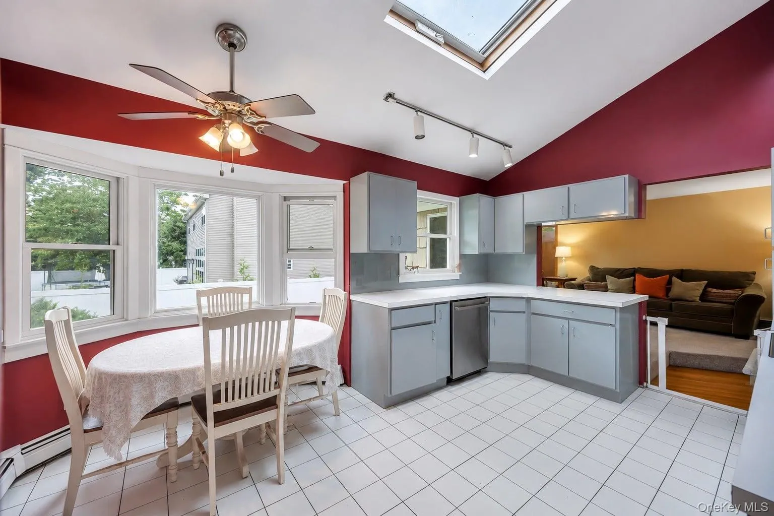 93 Midwood Avenue, Smithtown, NY, 4 Bedrooms Bedrooms, 8 Rooms Rooms,3 BathroomsBathrooms,Residential,For Rent,Midwood,0,1050390 93 Midwood Avenue, Smithtown, NY, 4 Bedrooms Bedrooms, 8 Rooms Rooms,3 BathroomsBathrooms,Residential,For Rent,Midwood,0,1050390