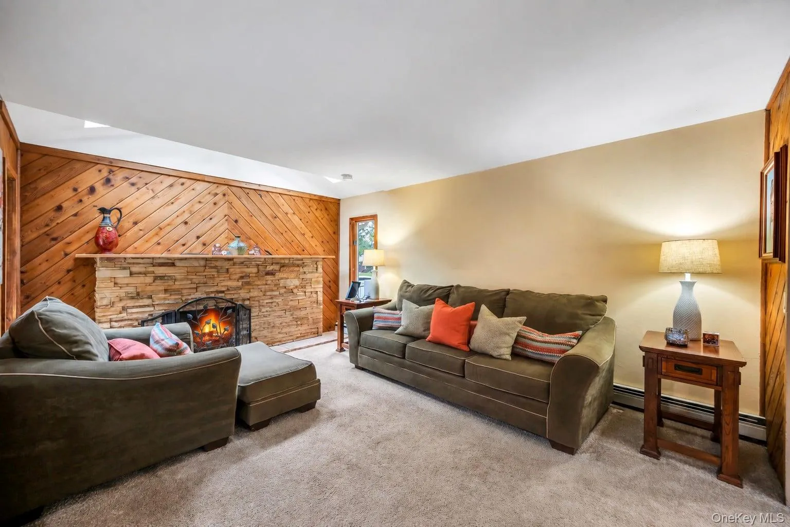93 Midwood Avenue, Smithtown, NY, 4 Bedrooms Bedrooms, 8 Rooms Rooms,3 BathroomsBathrooms,Residential,For Rent,Midwood,0,1050390 93 Midwood Avenue, Smithtown, NY, 4 Bedrooms Bedrooms, 8 Rooms Rooms,3 BathroomsBathrooms,Residential,For Rent,Midwood,0,1050390