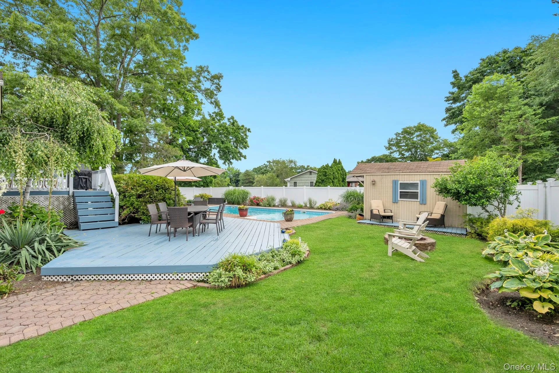 93 Midwood Avenue, Smithtown, NY, 4 Bedrooms Bedrooms, 8 Rooms Rooms,3 BathroomsBathrooms,Residential,For Rent,Midwood,0,1050390 93 Midwood Avenue, Smithtown, NY, 4 Bedrooms Bedrooms, 8 Rooms Rooms,3 BathroomsBathrooms,Residential,For Rent,Midwood,0,1050390