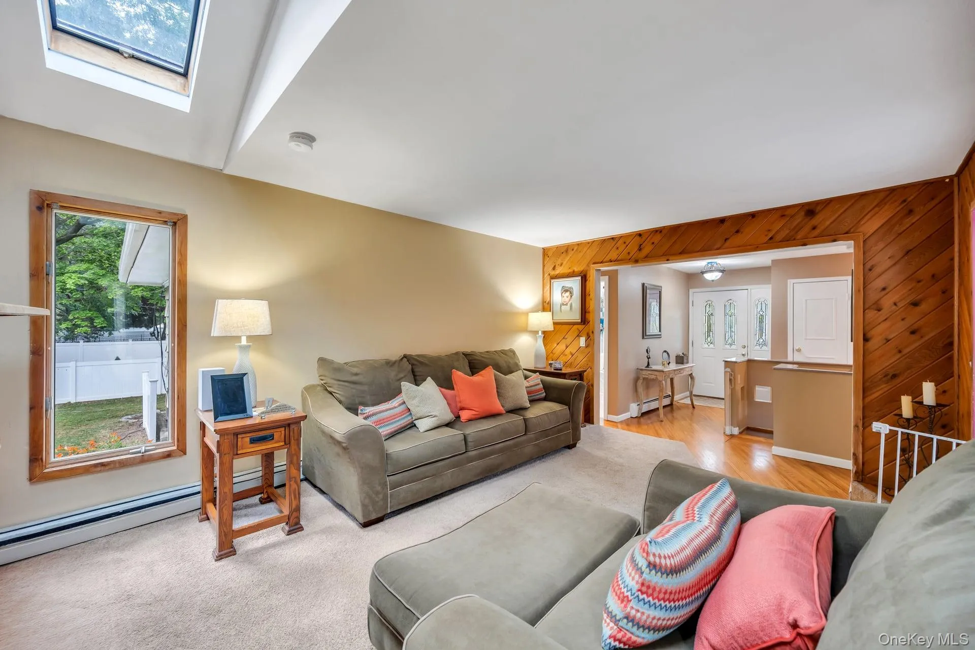 93 Midwood Avenue, Smithtown, NY, 4 Bedrooms Bedrooms, 8 Rooms Rooms,3 BathroomsBathrooms,Residential,For Rent,Midwood,0,1050390 93 Midwood Avenue, Smithtown, NY, 4 Bedrooms Bedrooms, 8 Rooms Rooms,3 BathroomsBathrooms,Residential,For Rent,Midwood,0,1050390