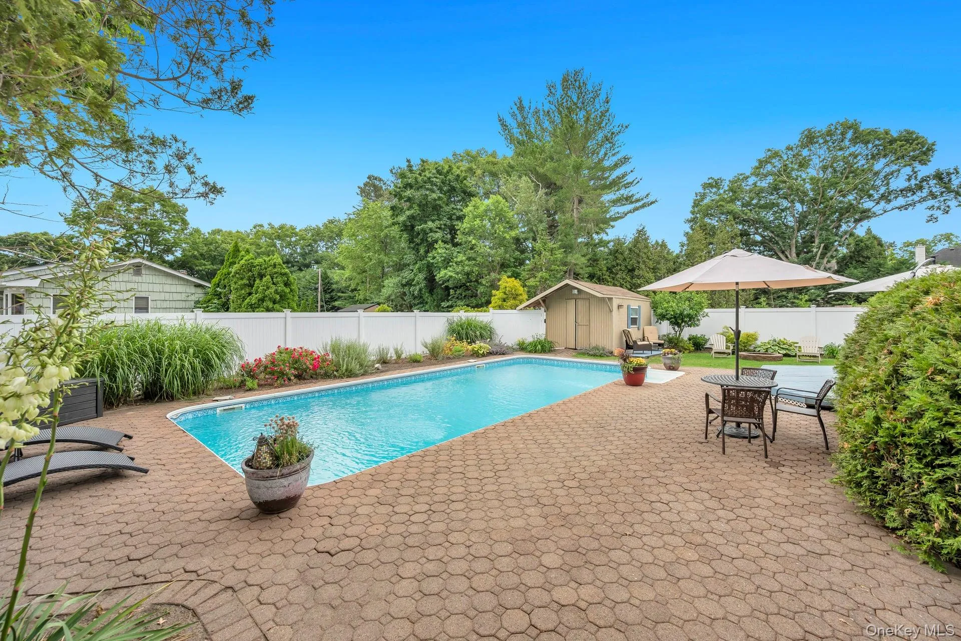 93 Midwood Avenue, Smithtown, NY, 4 Bedrooms Bedrooms, 8 Rooms Rooms,3 BathroomsBathrooms,Residential,For Rent,Midwood,0,1050390 93 Midwood Avenue, Smithtown, NY, 4 Bedrooms Bedrooms, 8 Rooms Rooms,3 BathroomsBathrooms,Residential,For Rent,Midwood,0,1050390