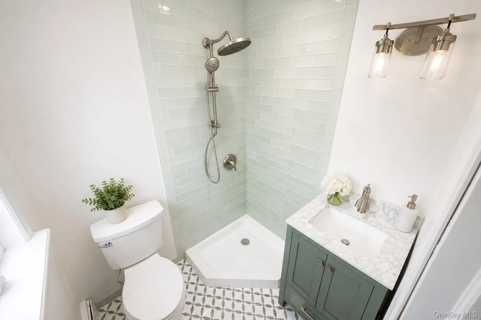 93 Midwood Avenue, Smithtown, NY, 4 Bedrooms Bedrooms, 8 Rooms Rooms,3 BathroomsBathrooms,Residential,For Rent,Midwood,0,1050390 93 Midwood Avenue, Smithtown, NY, 4 Bedrooms Bedrooms, 8 Rooms Rooms,3 BathroomsBathrooms,Residential,For Rent,Midwood,0,1050390