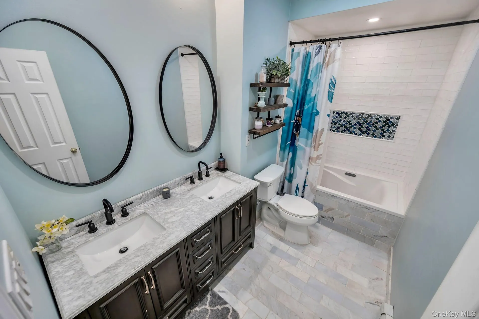 93 Midwood Avenue, Smithtown, NY, 4 Bedrooms Bedrooms, 8 Rooms Rooms,3 BathroomsBathrooms,Residential,For Rent,Midwood,0,1050390 93 Midwood Avenue, Smithtown, NY, 4 Bedrooms Bedrooms, 8 Rooms Rooms,3 BathroomsBathrooms,Residential,For Rent,Midwood,0,1050390