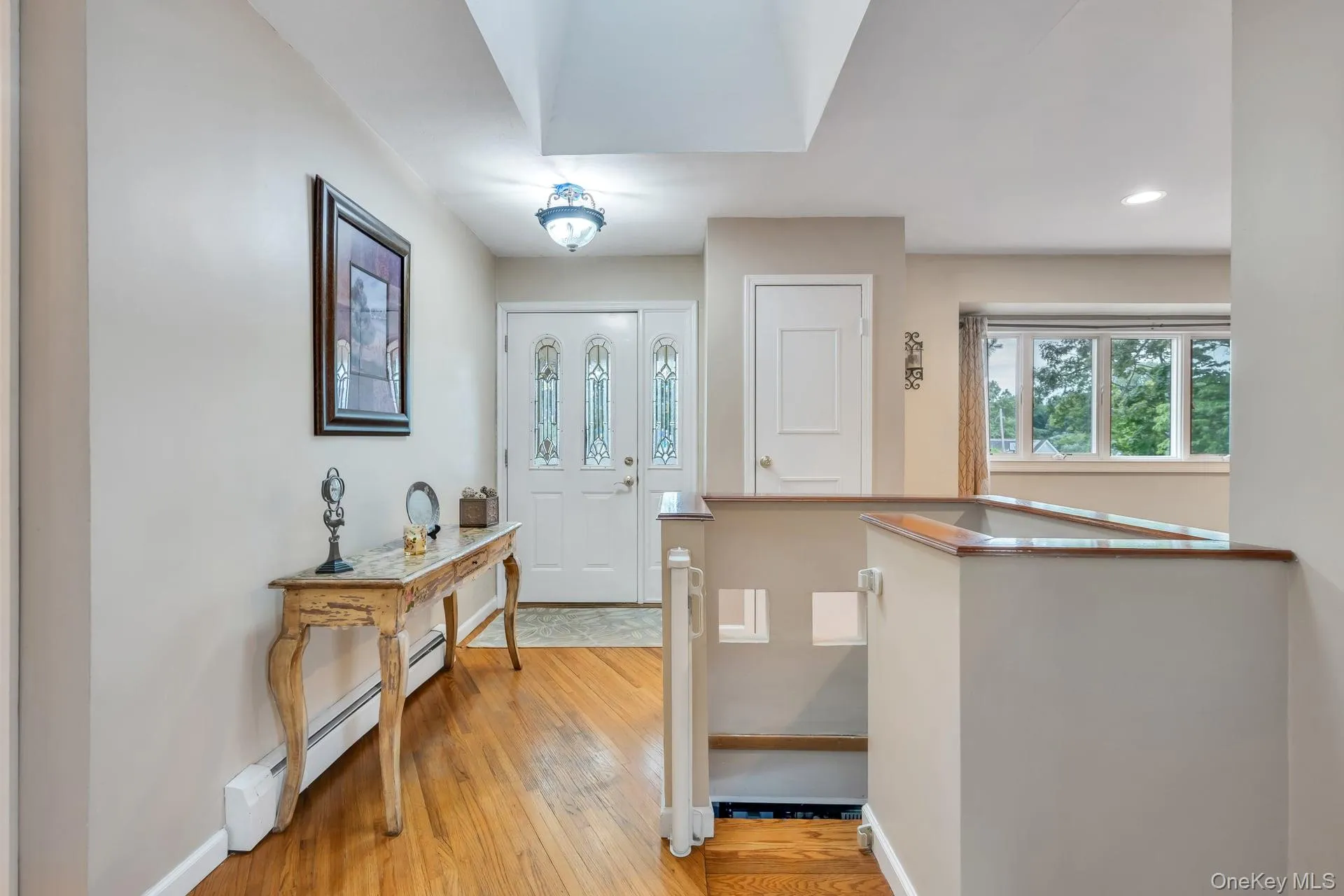 93 Midwood Avenue, Smithtown, NY, 4 Bedrooms Bedrooms, 8 Rooms Rooms,3 BathroomsBathrooms,Residential,For Rent,Midwood,0,1050390 93 Midwood Avenue, Smithtown, NY, 4 Bedrooms Bedrooms, 8 Rooms Rooms,3 BathroomsBathrooms,Residential,For Rent,Midwood,0,1050390