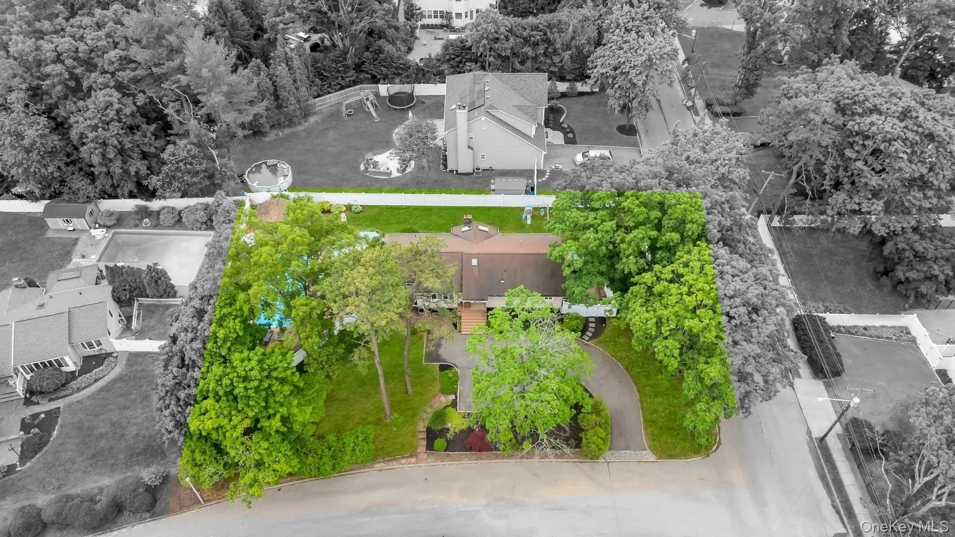 93 Midwood Avenue, Smithtown, NY, 4 Bedrooms Bedrooms, 8 Rooms Rooms,3 BathroomsBathrooms,Residential,For Rent,Midwood,0,1050390 93 Midwood Avenue, Smithtown, NY, 4 Bedrooms Bedrooms, 8 Rooms Rooms,3 BathroomsBathrooms,Residential,For Rent,Midwood,0,1050390