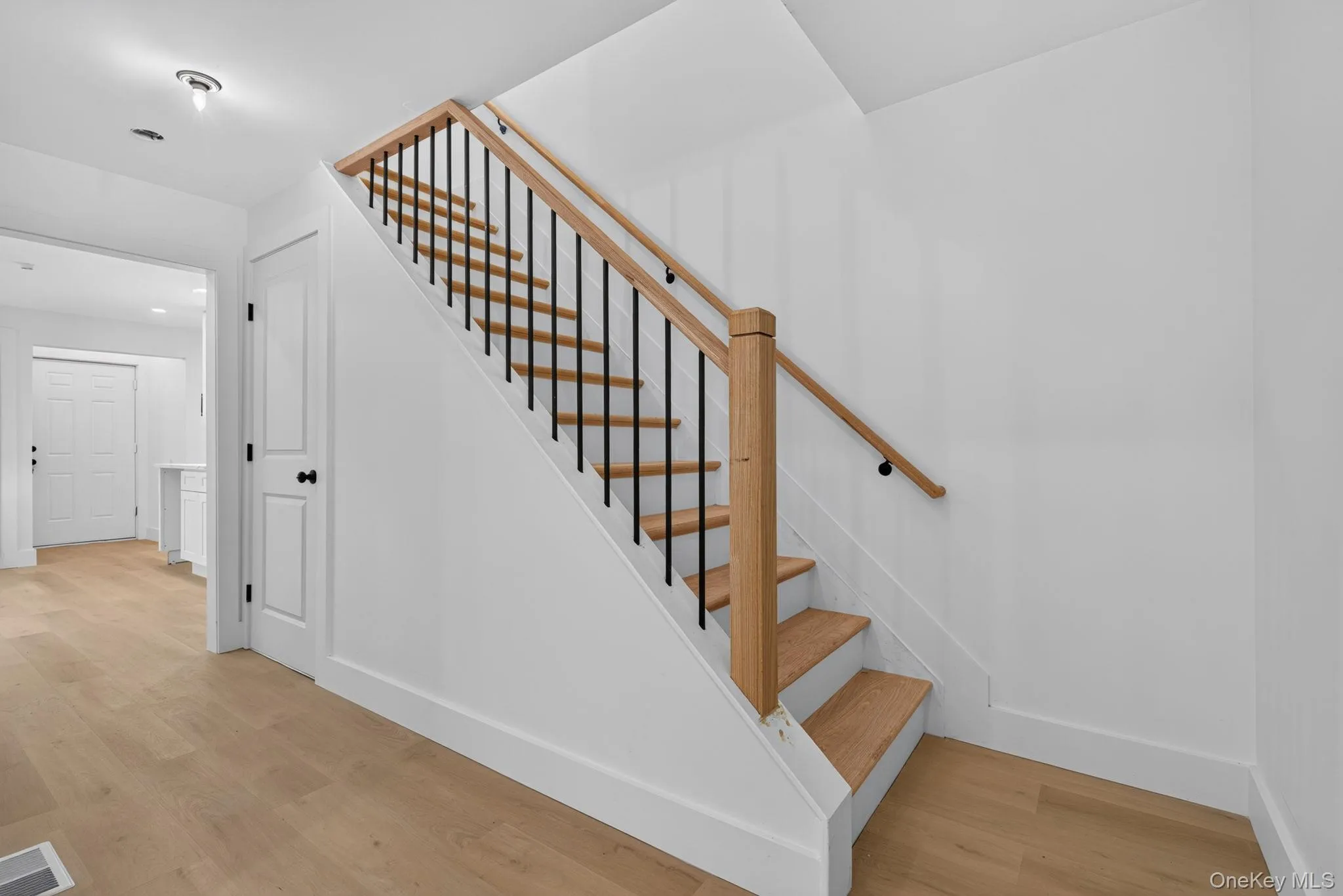 76 Poplar Street, Newburgh (city), NY, 5 Bedrooms Bedrooms, 11 Rooms Rooms,2 BathroomsBathrooms,Residential,For Rent,Poplar,0,1050393 76 Poplar Street, Newburgh (city), NY, 5 Bedrooms Bedrooms, 11 Rooms Rooms,2 BathroomsBathrooms,Residential,For Rent,Poplar,0,1050393