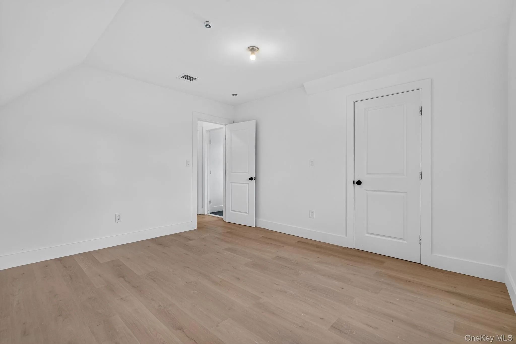 76 Poplar Street, Newburgh (city), NY, 5 Bedrooms Bedrooms, 11 Rooms Rooms,2 BathroomsBathrooms,Residential,For Rent,Poplar,0,1050393 76 Poplar Street, Newburgh (city), NY, 5 Bedrooms Bedrooms, 11 Rooms Rooms,2 BathroomsBathrooms,Residential,For Rent,Poplar,0,1050393