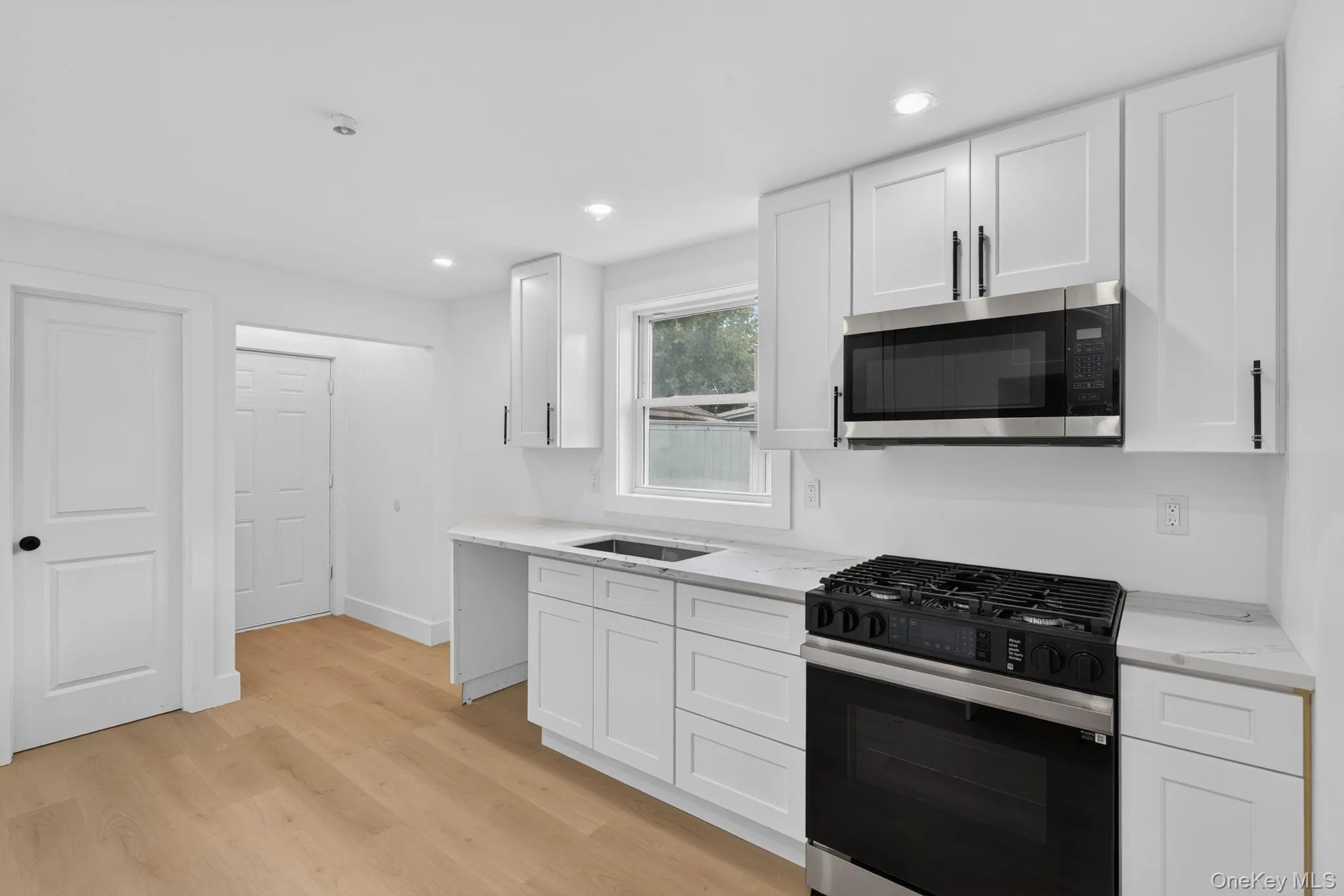 76 Poplar Street, Newburgh (city), NY, 5 Bedrooms Bedrooms, 11 Rooms Rooms,2 BathroomsBathrooms,Residential,For Rent,Poplar,0,1050393 76 Poplar Street, Newburgh (city), NY, 5 Bedrooms Bedrooms, 11 Rooms Rooms,2 BathroomsBathrooms,Residential,For Rent,Poplar,0,1050393