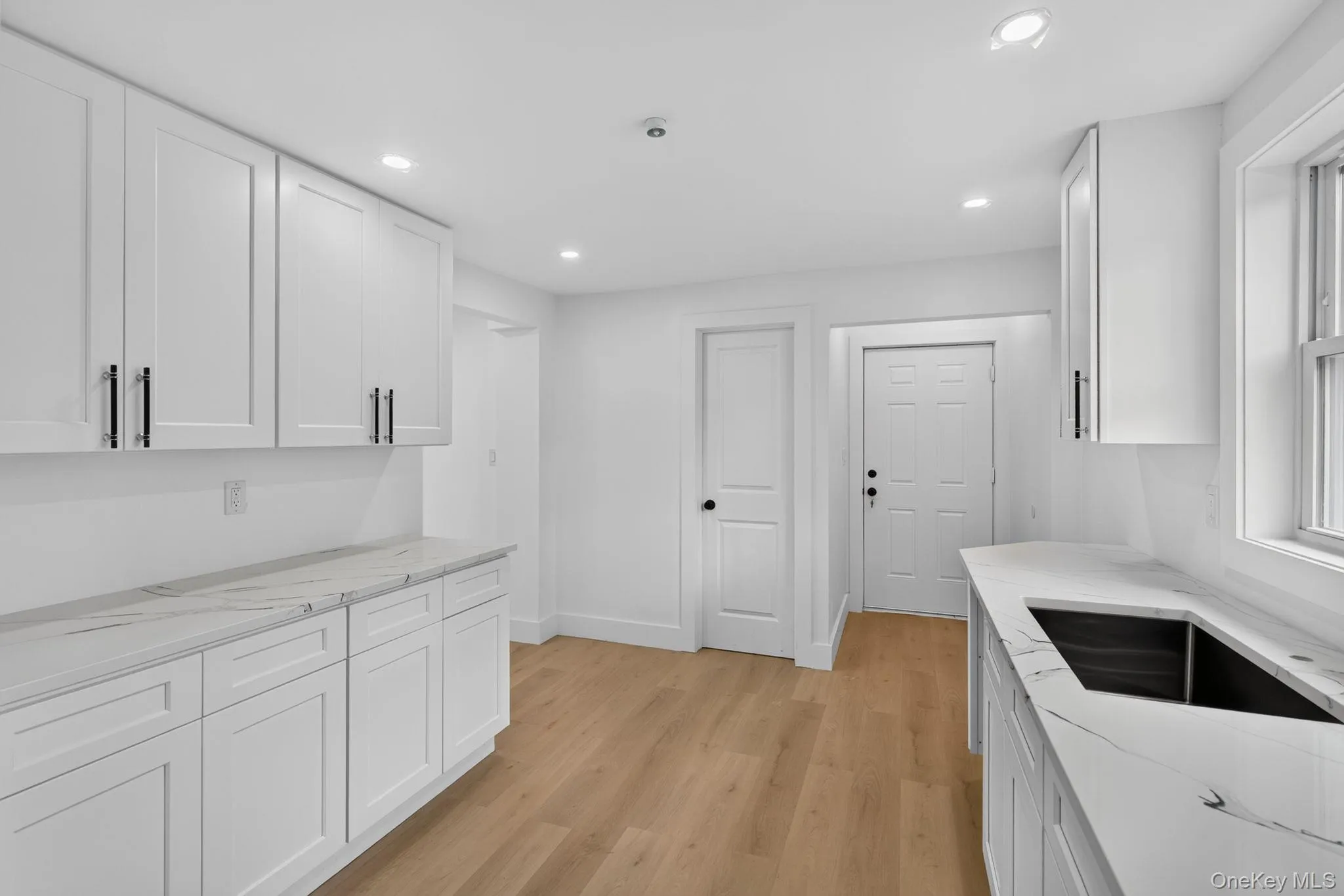 76 Poplar Street, Newburgh (city), NY, 5 Bedrooms Bedrooms, 11 Rooms Rooms,2 BathroomsBathrooms,Residential,For Rent,Poplar,0,1050393 76 Poplar Street, Newburgh (city), NY, 5 Bedrooms Bedrooms, 11 Rooms Rooms,2 BathroomsBathrooms,Residential,For Rent,Poplar,0,1050393