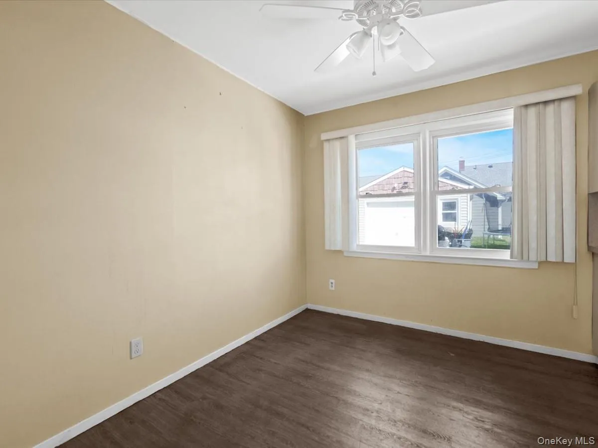 77 LITCHFIELD Avenue, Hempstead, NY, 4 Bedrooms Bedrooms, 10 Rooms Rooms,3 BathroomsBathrooms,Residential,For Rent,LITCHFIELD,0,1050396 77 LITCHFIELD Avenue, Hempstead, NY, 4 Bedrooms Bedrooms, 10 Rooms Rooms,3 BathroomsBathrooms,Residential,For Rent,LITCHFIELD,0,1050396