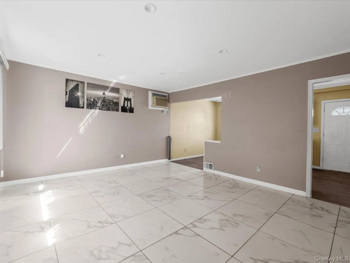 77 LITCHFIELD Avenue, Hempstead, NY, 4 Bedrooms Bedrooms, 10 Rooms Rooms,3 BathroomsBathrooms,Residential,For Rent,LITCHFIELD,0,1050396 77 LITCHFIELD Avenue, Hempstead, NY, 4 Bedrooms Bedrooms, 10 Rooms Rooms,3 BathroomsBathrooms,Residential,For Rent,LITCHFIELD,0,1050396