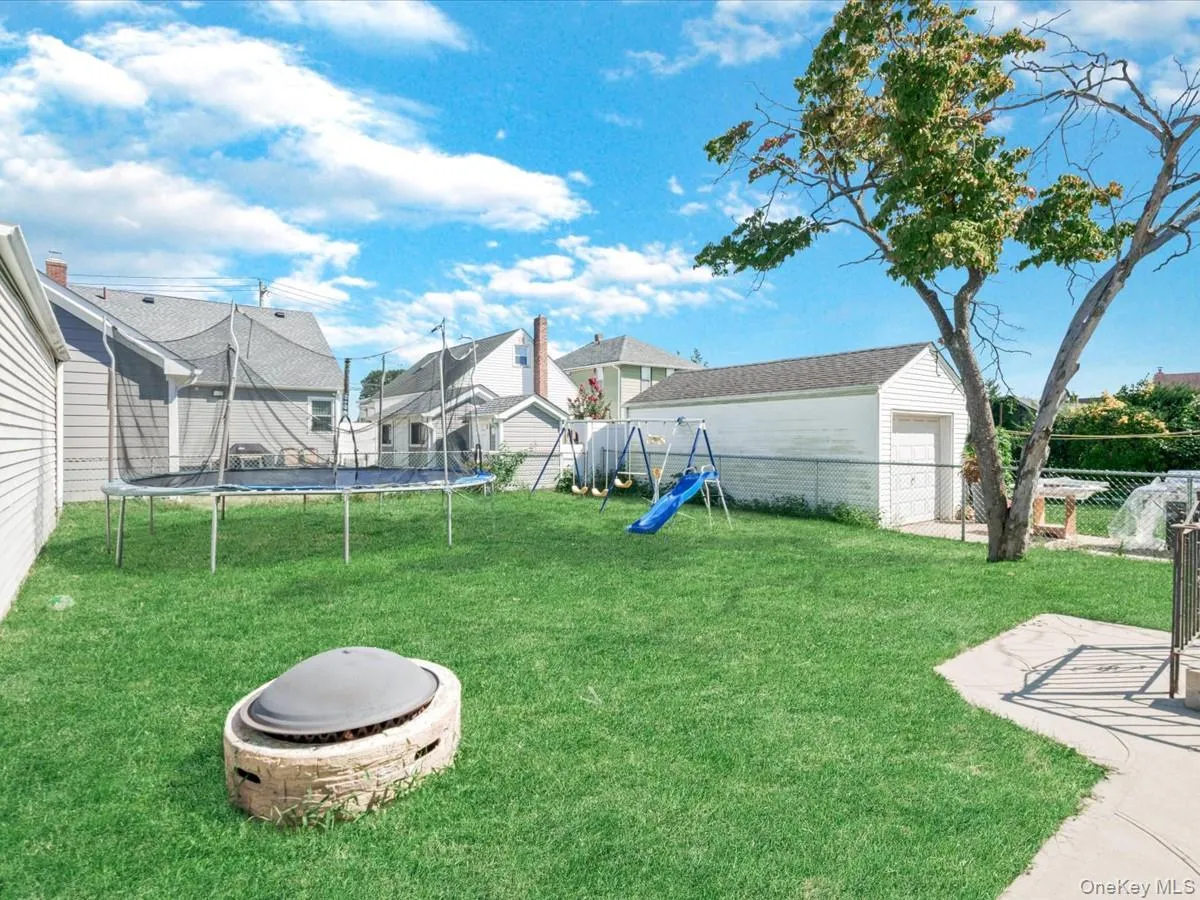 77 LITCHFIELD Avenue, Hempstead, NY, 4 Bedrooms Bedrooms, 10 Rooms Rooms,3 BathroomsBathrooms,Residential,For Rent,LITCHFIELD,0,1050396 77 LITCHFIELD Avenue, Hempstead, NY, 4 Bedrooms Bedrooms, 10 Rooms Rooms,3 BathroomsBathrooms,Residential,For Rent,LITCHFIELD,0,1050396