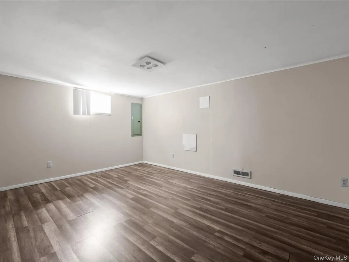 77 LITCHFIELD Avenue, Hempstead, NY, 4 Bedrooms Bedrooms, 10 Rooms Rooms,3 BathroomsBathrooms,Residential,For Rent,LITCHFIELD,0,1050396 77 LITCHFIELD Avenue, Hempstead, NY, 4 Bedrooms Bedrooms, 10 Rooms Rooms,3 BathroomsBathrooms,Residential,For Rent,LITCHFIELD,0,1050396