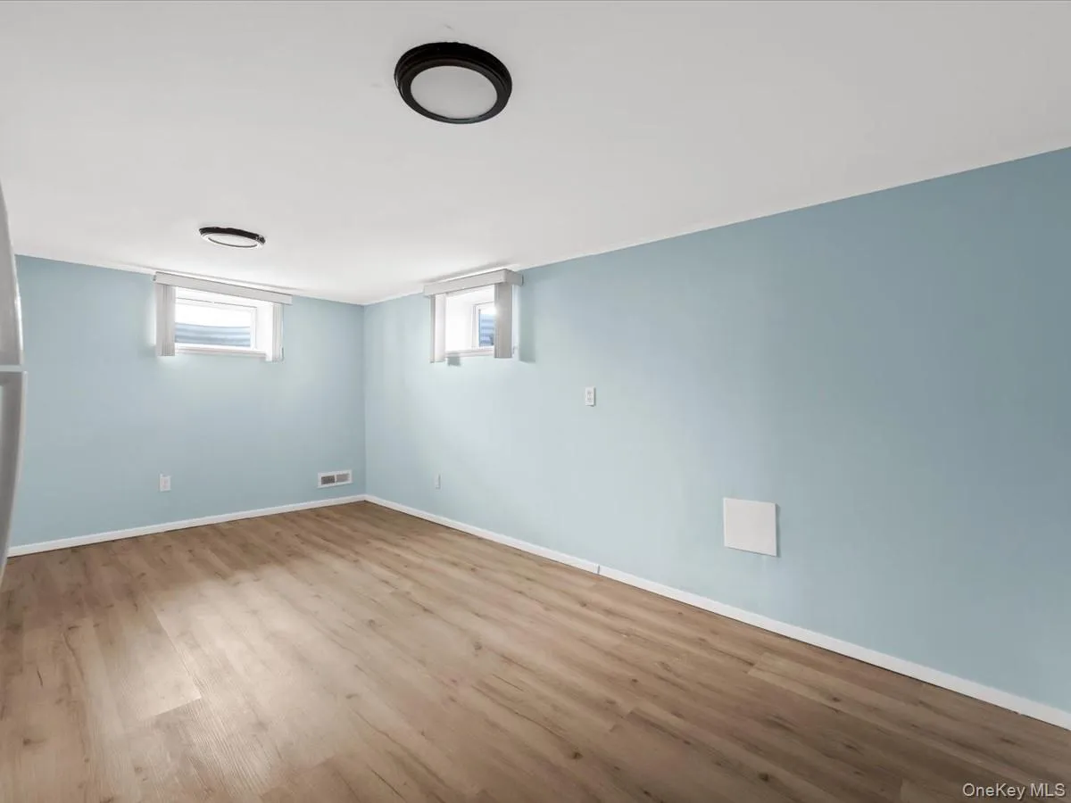 77 LITCHFIELD Avenue, Hempstead, NY, 4 Bedrooms Bedrooms, 10 Rooms Rooms,3 BathroomsBathrooms,Residential,For Rent,LITCHFIELD,0,1050396 77 LITCHFIELD Avenue, Hempstead, NY, 4 Bedrooms Bedrooms, 10 Rooms Rooms,3 BathroomsBathrooms,Residential,For Rent,LITCHFIELD,0,1050396