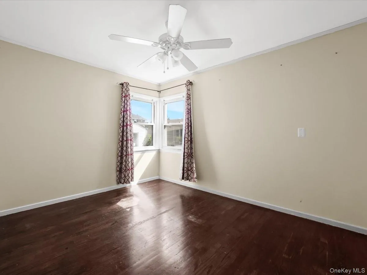 77 LITCHFIELD Avenue, Hempstead, NY, 4 Bedrooms Bedrooms, 10 Rooms Rooms,3 BathroomsBathrooms,Residential,For Rent,LITCHFIELD,0,1050396 77 LITCHFIELD Avenue, Hempstead, NY, 4 Bedrooms Bedrooms, 10 Rooms Rooms,3 BathroomsBathrooms,Residential,For Rent,LITCHFIELD,0,1050396