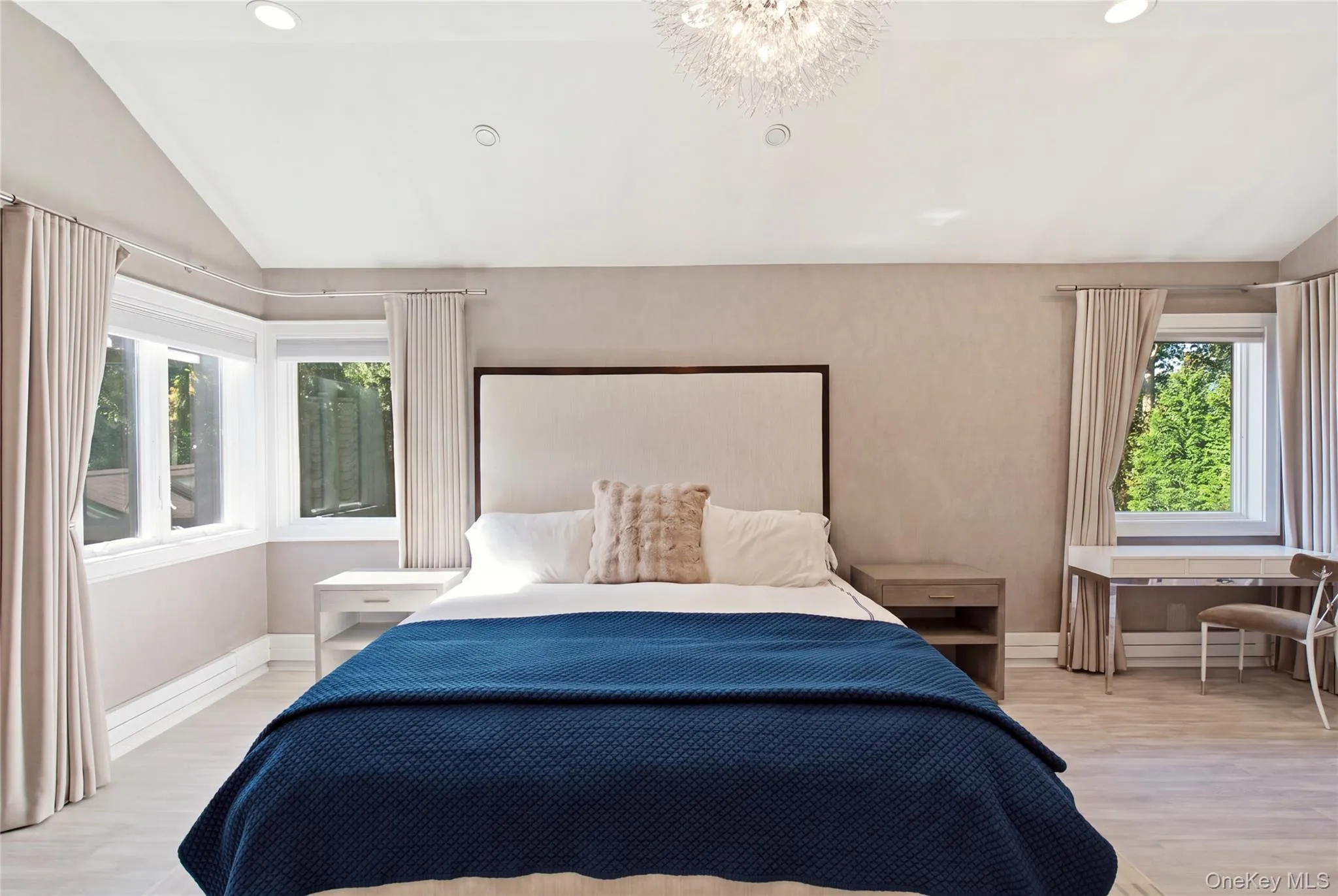 2 Meadow Road, North Hempstead, NY, 4 Bedrooms Bedrooms, 9 Rooms Rooms,4 BathroomsBathrooms,Residential,For Rent,Meadow,0,1050405 2 Meadow Road, North Hempstead, NY, 4 Bedrooms Bedrooms, 9 Rooms Rooms,4 BathroomsBathrooms,Residential,For Rent,Meadow,0,1050405