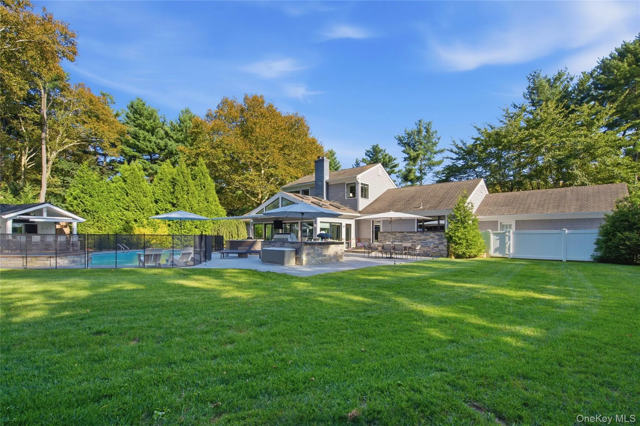 2 Meadow Road, North Hempstead, NY, 4 Bedrooms Bedrooms, 9 Rooms Rooms,4 BathroomsBathrooms,Residential,For Rent,Meadow,0,1050405 2 Meadow Road, North Hempstead, NY, 4 Bedrooms Bedrooms, 9 Rooms Rooms,4 BathroomsBathrooms,Residential,For Rent,Meadow,0,1050405
