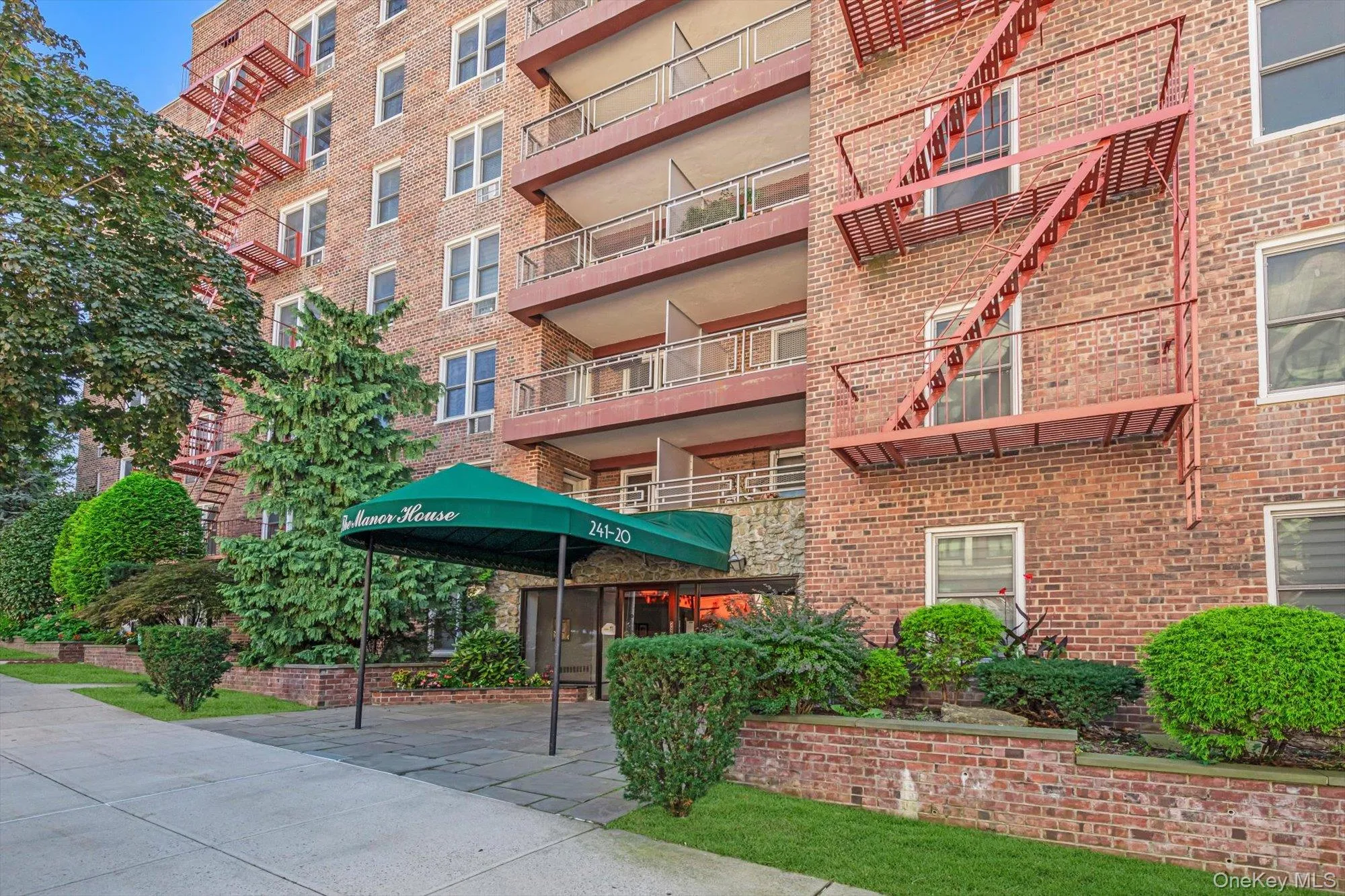 241-20 Northern Blvd, New York, NY, 2 Bedrooms Bedrooms, 6 Rooms Rooms,2 BathroomsBathrooms,Residential,For Rent,Northern Blvd,0,1050406 241-20 Northern Blvd, New York, NY, 2 Bedrooms Bedrooms, 6 Rooms Rooms,2 BathroomsBathrooms,Residential,For Rent,Northern Blvd,0,1050406