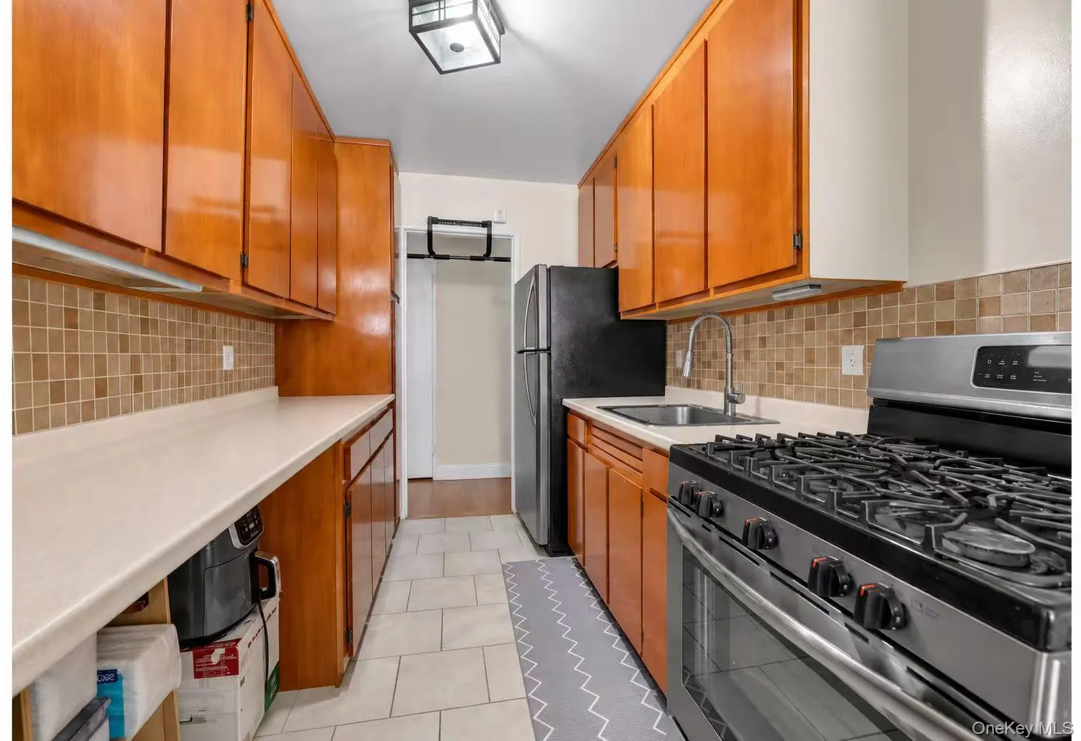 241-20 Northern Blvd, New York, NY, 2 Bedrooms Bedrooms, 6 Rooms Rooms,2 BathroomsBathrooms,Residential,For Rent,Northern Blvd,0,1050406 241-20 Northern Blvd, New York, NY, 2 Bedrooms Bedrooms, 6 Rooms Rooms,2 BathroomsBathrooms,Residential,For Rent,Northern Blvd,0,1050406