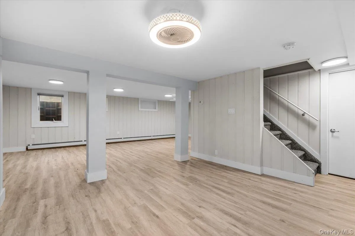 89 3rd Avenue, Oyster Bay, NY, 6 Bedrooms Bedrooms, 11 Rooms Rooms,2 BathroomsBathrooms,Residential,For Rent,3rd,0,1050411 89 3rd Avenue, Oyster Bay, NY, 6 Bedrooms Bedrooms, 11 Rooms Rooms,2 BathroomsBathrooms,Residential,For Rent,3rd,0,1050411