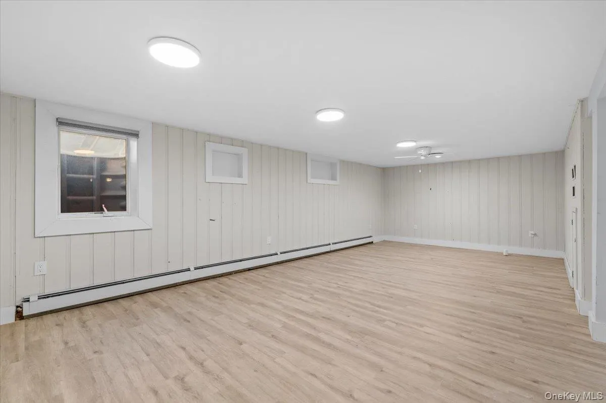 89 3rd Avenue, Oyster Bay, NY, 6 Bedrooms Bedrooms, 11 Rooms Rooms,2 BathroomsBathrooms,Residential,For Rent,3rd,0,1050411 89 3rd Avenue, Oyster Bay, NY, 6 Bedrooms Bedrooms, 11 Rooms Rooms,2 BathroomsBathrooms,Residential,For Rent,3rd,0,1050411