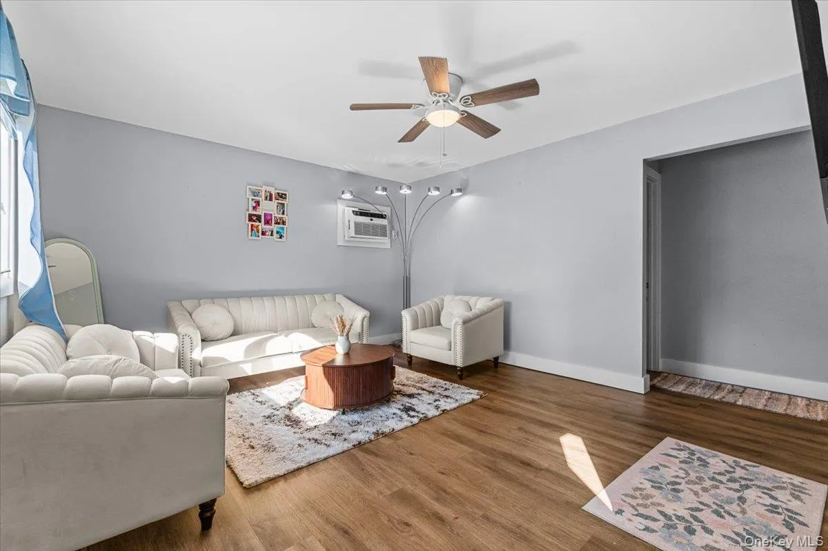 89 3rd Avenue, Oyster Bay, NY, 6 Bedrooms Bedrooms, 11 Rooms Rooms,2 BathroomsBathrooms,Residential,For Rent,3rd,0,1050411 89 3rd Avenue, Oyster Bay, NY, 6 Bedrooms Bedrooms, 11 Rooms Rooms,2 BathroomsBathrooms,Residential,For Rent,3rd,0,1050411