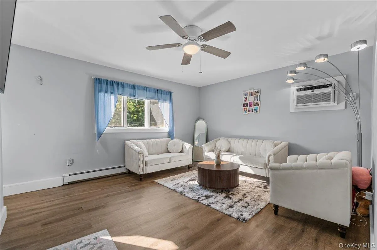 89 3rd Avenue, Oyster Bay, NY, 6 Bedrooms Bedrooms, 11 Rooms Rooms,2 BathroomsBathrooms,Residential,For Rent,3rd,0,1050411 89 3rd Avenue, Oyster Bay, NY, 6 Bedrooms Bedrooms, 11 Rooms Rooms,2 BathroomsBathrooms,Residential,For Rent,3rd,0,1050411