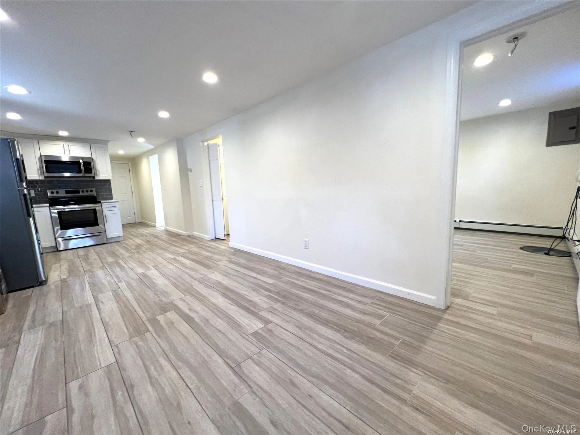 249 Broadway, Long Beach, NY, 2 Bedrooms Bedrooms, 4 Rooms Rooms,1 BathroomBathrooms,Residential Lease,For Rent,Broadway,0,1050419 249 Broadway, Long Beach, NY, 2 Bedrooms Bedrooms, 4 Rooms Rooms,1 BathroomBathrooms,Residential Lease,For Rent,Broadway,0,1050419