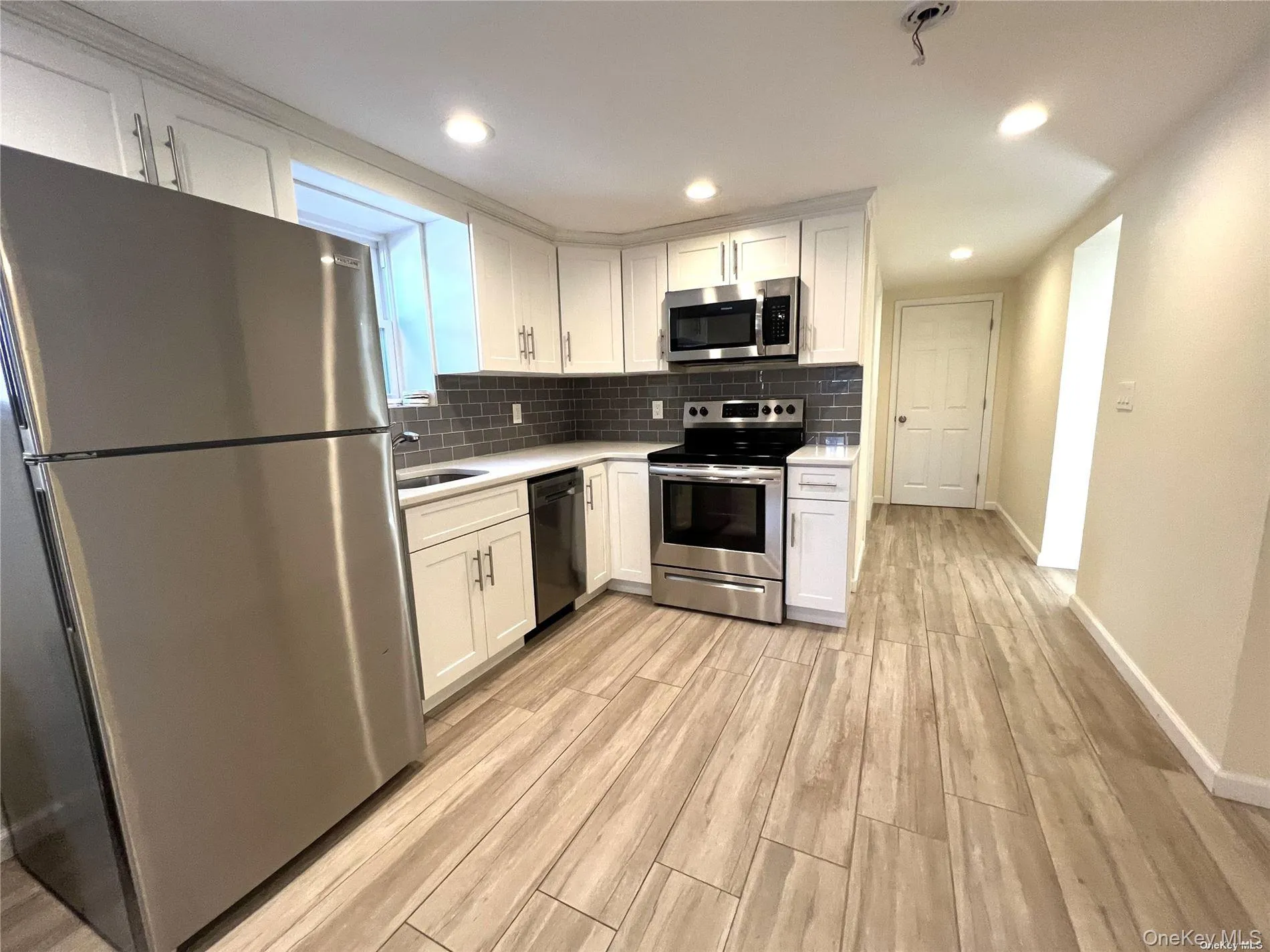 249 Broadway, Long Beach, NY, 2 Bedrooms Bedrooms, 4 Rooms Rooms,1 BathroomBathrooms,Residential Lease,For Rent,Broadway,0,1050419 249 Broadway, Long Beach, NY, 2 Bedrooms Bedrooms, 4 Rooms Rooms,1 BathroomBathrooms,Residential Lease,For Rent,Broadway,0,1050419
