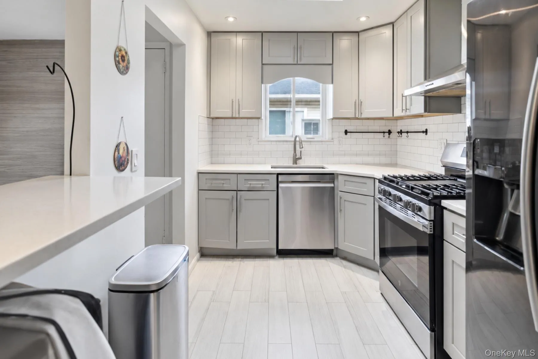 5 Segrove Place, Huntington, NY, 3 Bedroom Bedrooms, 6 Room Rooms,2 BathroomBathrooms,Residential Lease,For Rent,Segrove,0,1050420 5 Segrove Place, Huntington, NY, 3 Bedroom Bedrooms, 6 Room Rooms,2 BathroomBathrooms,Residential Lease,For Rent,Segrove,0,1050420