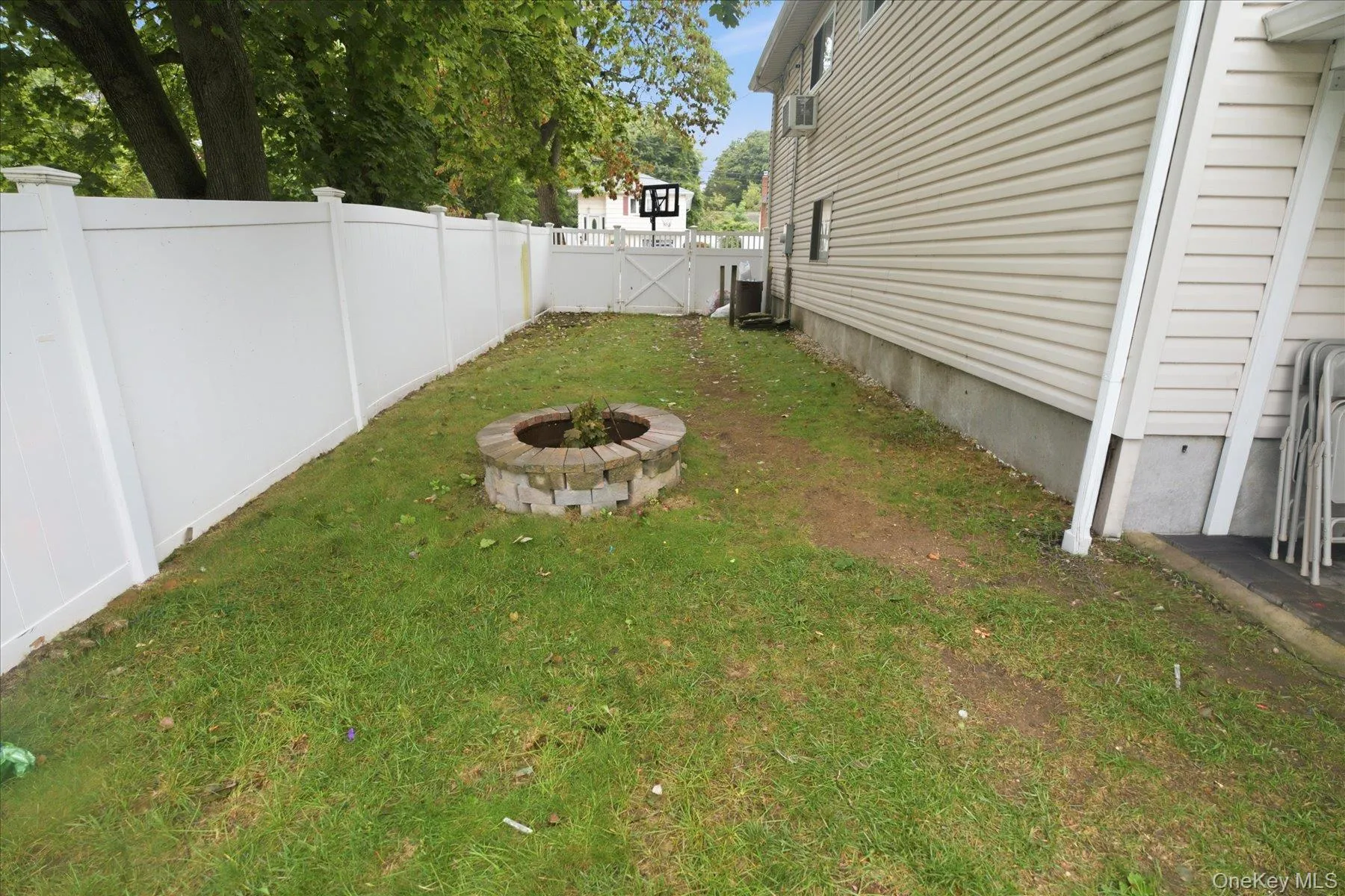 5 Segrove Place, Huntington, NY, 3 Bedroom Bedrooms, 6 Room Rooms,2 BathroomBathrooms,Residential Lease,For Rent,Segrove,0,1050420 5 Segrove Place, Huntington, NY, 3 Bedroom Bedrooms, 6 Room Rooms,2 BathroomBathrooms,Residential Lease,For Rent,Segrove,0,1050420
