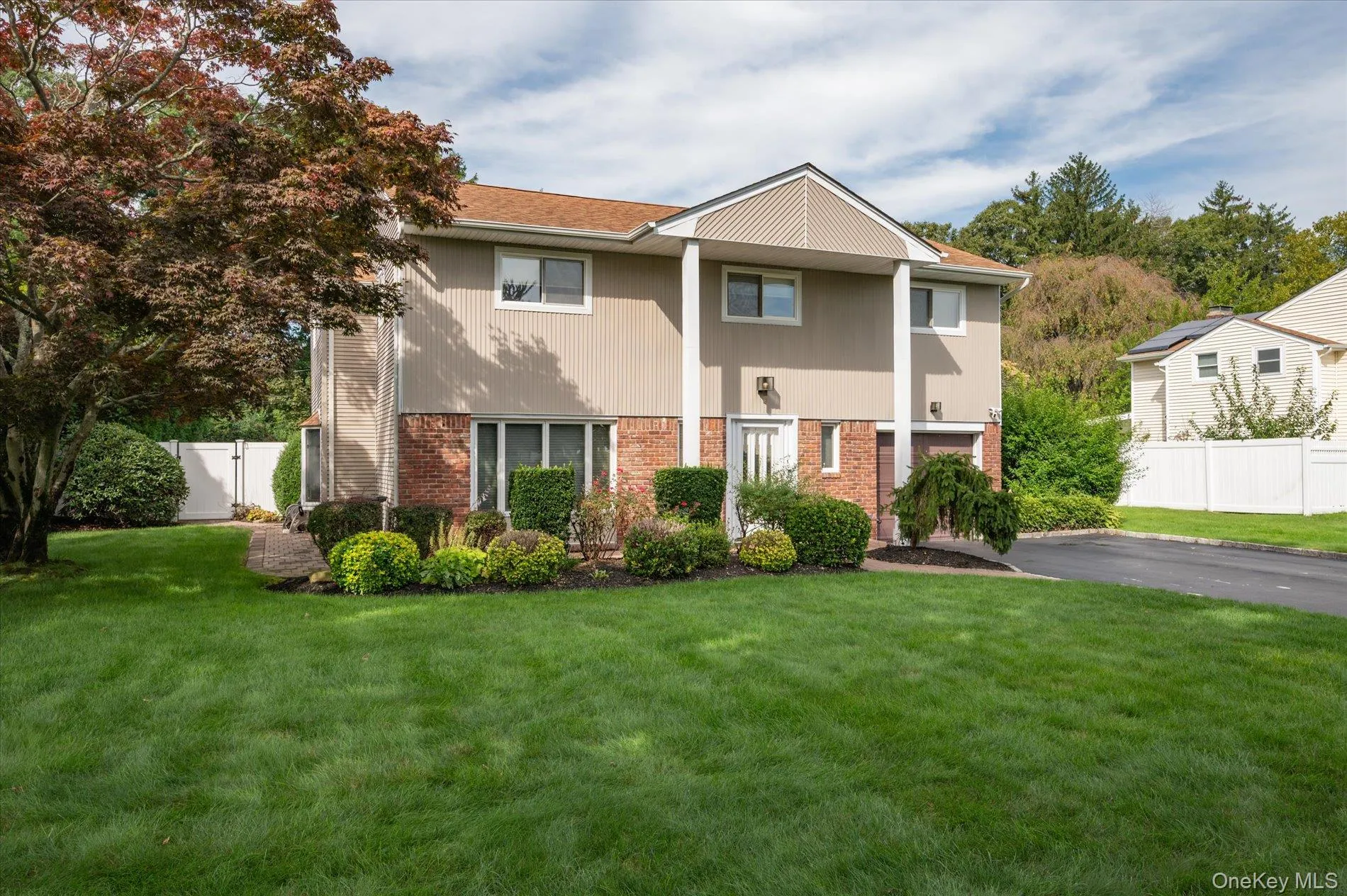 10 Klaibar Lane, Huntington, NY, 4 Bedrooms Bedrooms, 9 Rooms Rooms,2 BathroomsBathrooms,Residential,For Rent,Klaibar,0,1050423 10 Klaibar Lane, Huntington, NY, 4 Bedrooms Bedrooms, 9 Rooms Rooms,2 BathroomsBathrooms,Residential,For Rent,Klaibar,0,1050423