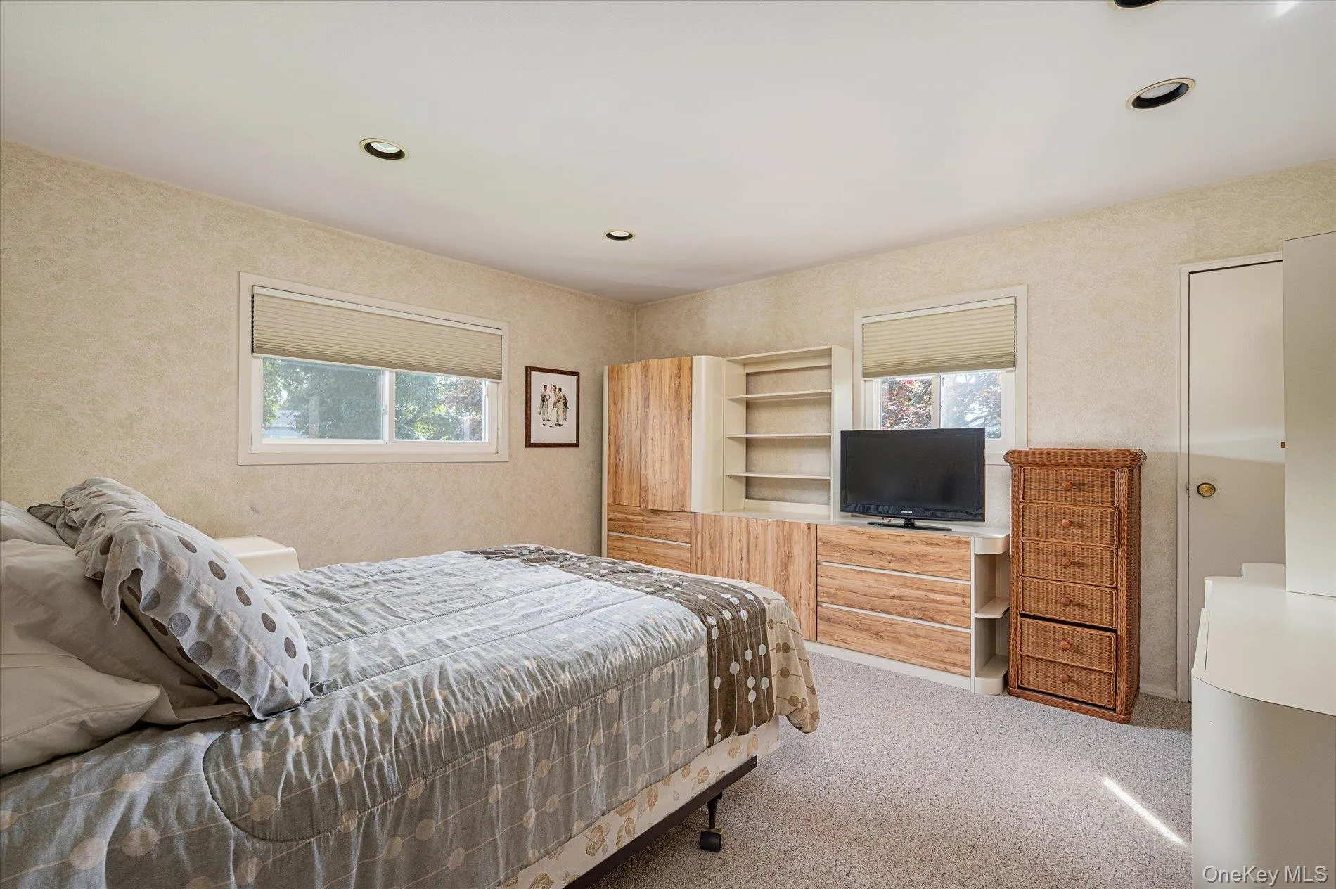 10 Klaibar Lane, Huntington, NY, 4 Bedrooms Bedrooms, 9 Rooms Rooms,2 BathroomsBathrooms,Residential,For Rent,Klaibar,0,1050423 10 Klaibar Lane, Huntington, NY, 4 Bedrooms Bedrooms, 9 Rooms Rooms,2 BathroomsBathrooms,Residential,For Rent,Klaibar,0,1050423