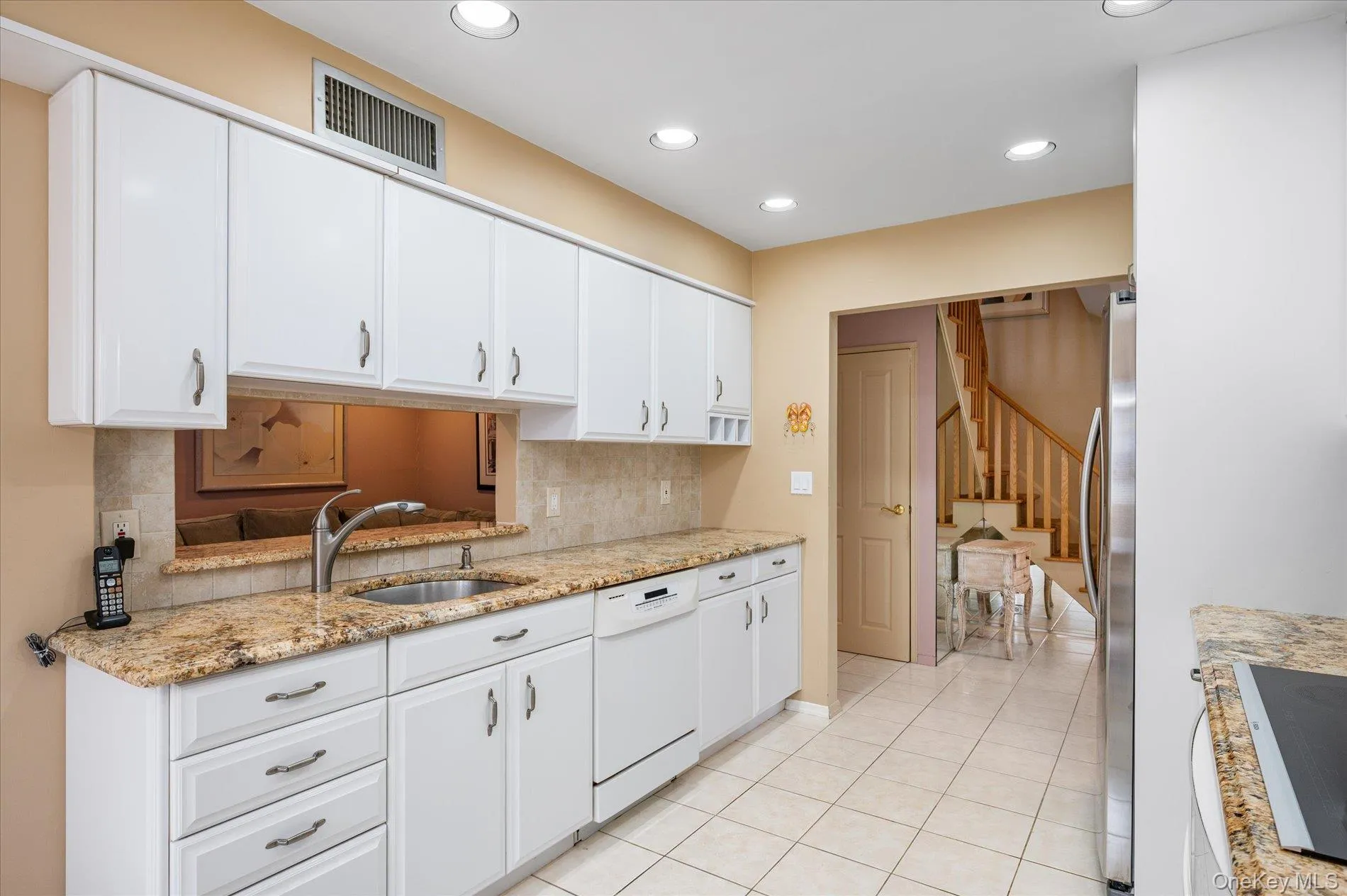 10 Klaibar Lane, Huntington, NY, 4 Bedrooms Bedrooms, 9 Rooms Rooms,2 BathroomsBathrooms,Residential,For Rent,Klaibar,0,1050423 10 Klaibar Lane, Huntington, NY, 4 Bedrooms Bedrooms, 9 Rooms Rooms,2 BathroomsBathrooms,Residential,For Rent,Klaibar,0,1050423