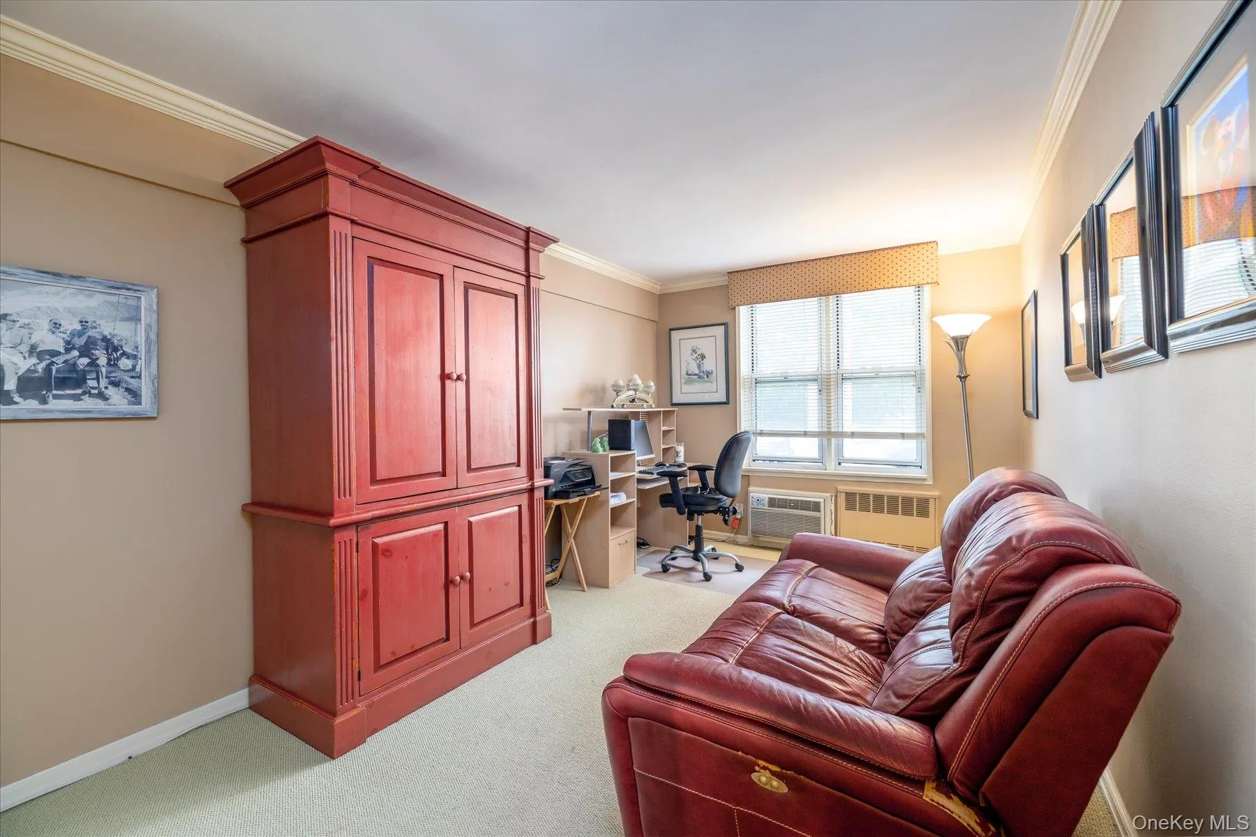 Bedroom/Office/MultiUse, Double Closet Bedroom/Office/MultiUse, Double Closet
