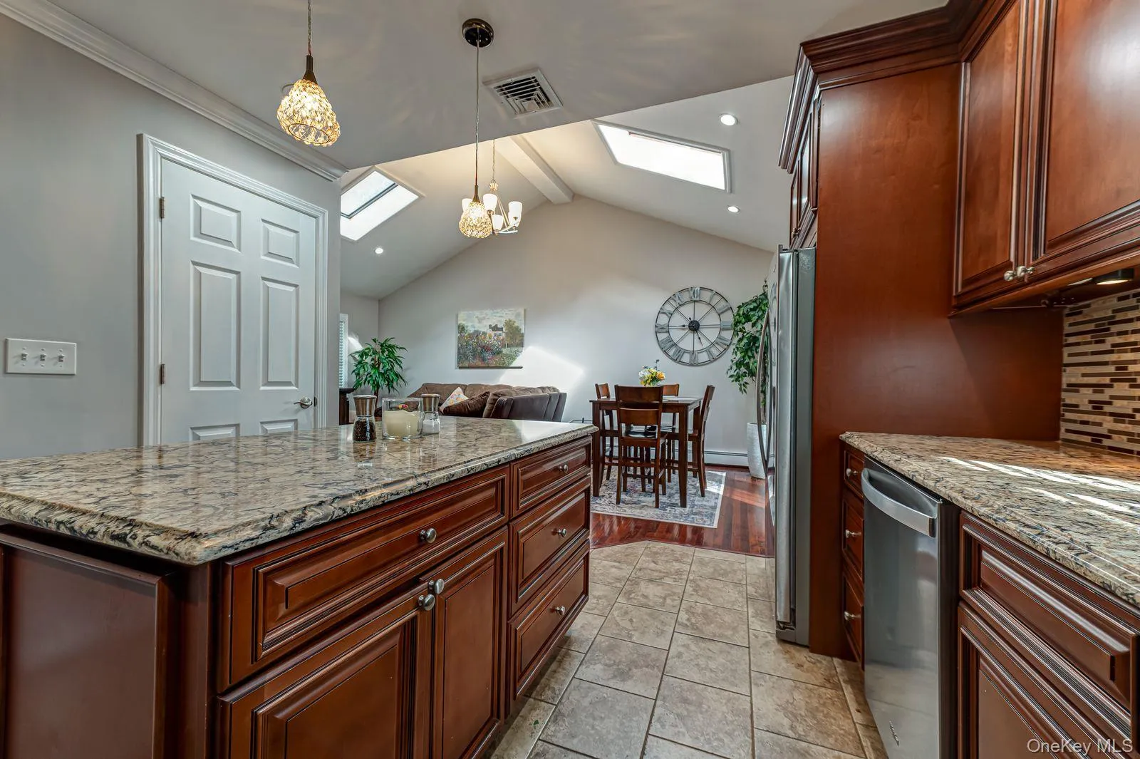 23 Jupiter Road, Brookhaven, NY, 2 Bedrooms Bedrooms, 5 Rooms Rooms,2 BathroomsBathrooms,Residential,For Rent,Jupiter,0,1050426 23 Jupiter Road, Brookhaven, NY, 2 Bedrooms Bedrooms, 5 Rooms Rooms,2 BathroomsBathrooms,Residential,For Rent,Jupiter,0,1050426