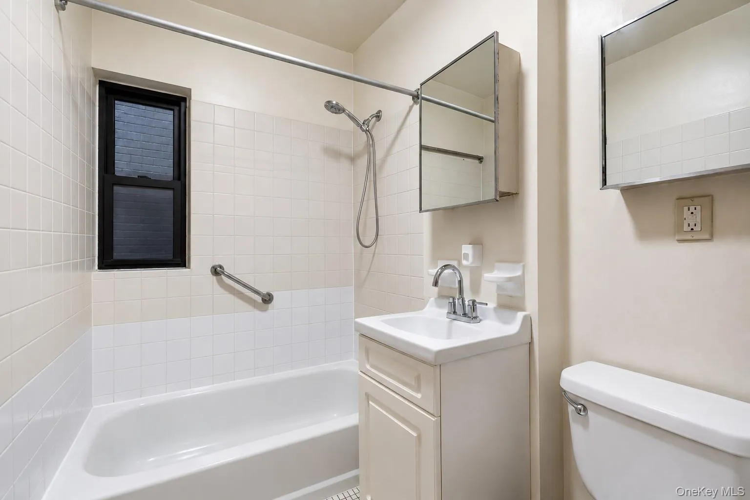 153 West 106th Street, New York, NY, 2 Bedrooms Bedrooms, 5 Rooms Rooms,1 BathroomBathrooms,Residential,For Rent,West 106th Street,0,1050427 153 West 106th Street, New York, NY, 2 Bedrooms Bedrooms, 5 Rooms Rooms,1 BathroomBathrooms,Residential,For Rent,West 106th Street,0,1050427