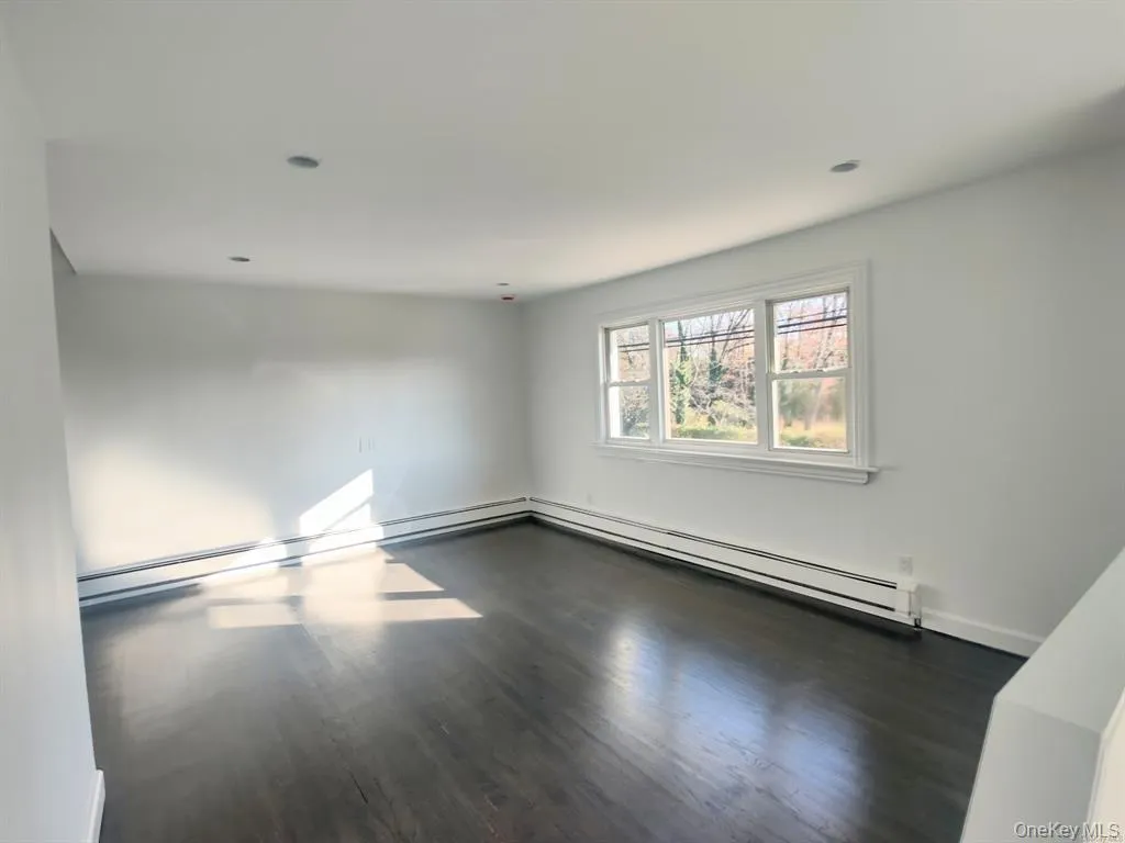 91 North Street, Huntington, NY, 3 Bedrooms Bedrooms, 6 Rooms Rooms,1 BathroomBathrooms,Residential Lease,For Rent,North,0,1050434 91 North Street, Huntington, NY, 3 Bedrooms Bedrooms, 6 Rooms Rooms,1 BathroomBathrooms,Residential Lease,For Rent,North,0,1050434