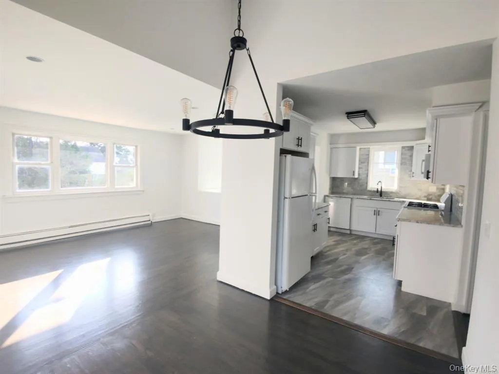 91 North Street, Huntington, NY, 3 Bedrooms Bedrooms, 6 Rooms Rooms,1 BathroomBathrooms,Residential Lease,For Rent,North,0,1050434 91 North Street, Huntington, NY, 3 Bedrooms Bedrooms, 6 Rooms Rooms,1 BathroomBathrooms,Residential Lease,For Rent,North,0,1050434